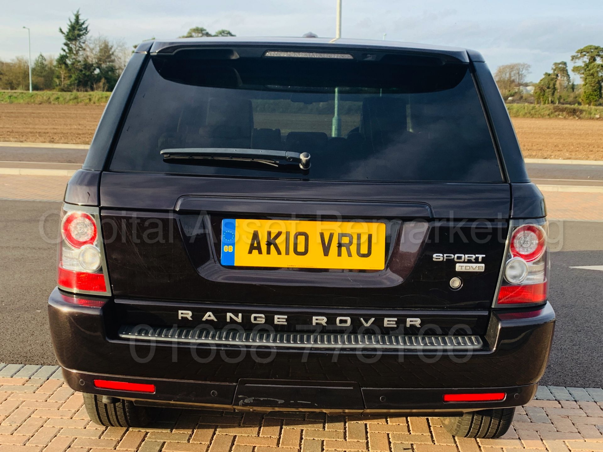 RANGE ROVER SPORT *HSE EDITION* (2010) '3.6 TDV8 - 272 BHP - AUTO' *LEATHER - SAT NAV* (HUGE SPEC) - Bild 9 aus 54