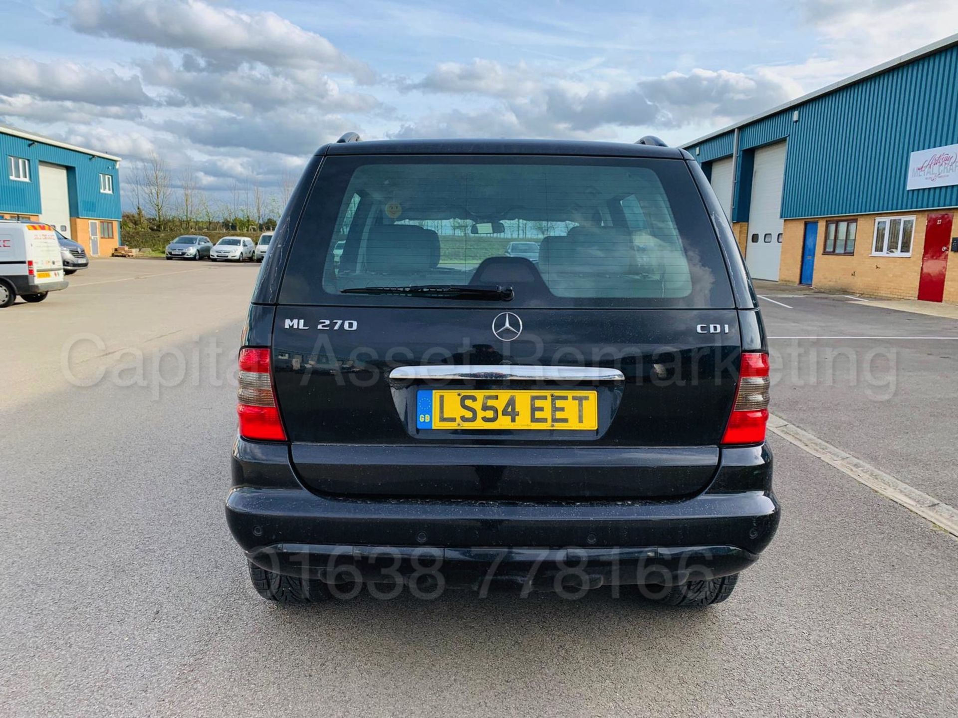 MERCEDES-BENZ ML 270 CDI *SPECIAL EDITION* (2005 MODEL) '2.7 DIESEL - 163 BHP - AUTO' **HUGE SPEC** - Image 9 of 27