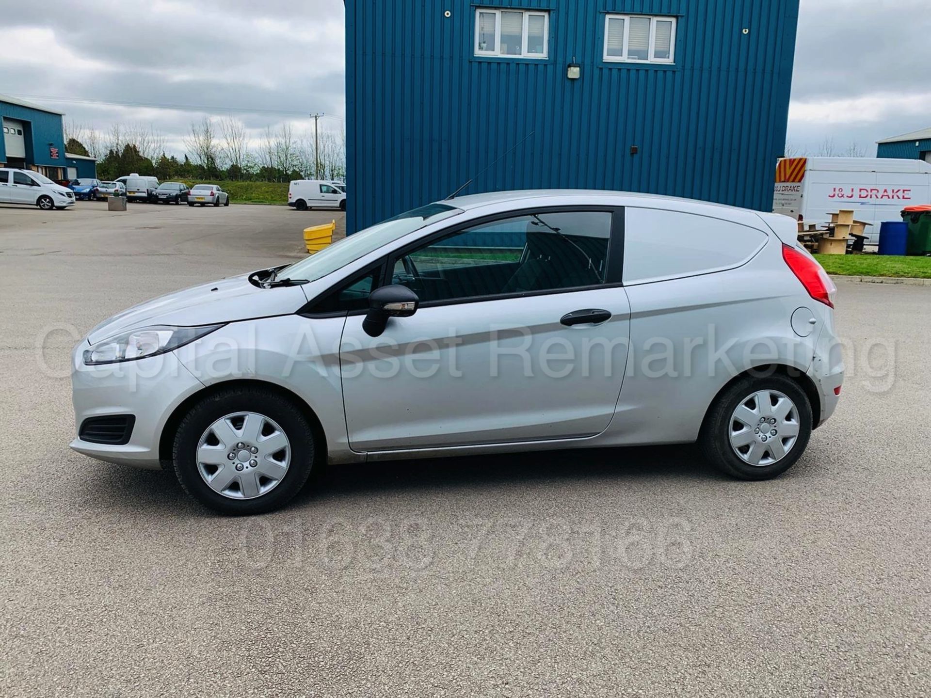 FORD FIESTA *LCV - PANEL VAN* (2017 MODEL) '1.5 TDCI - 95 BHP - STOP/START' **AIR CON - BLUETOOTH** - Image 3 of 22