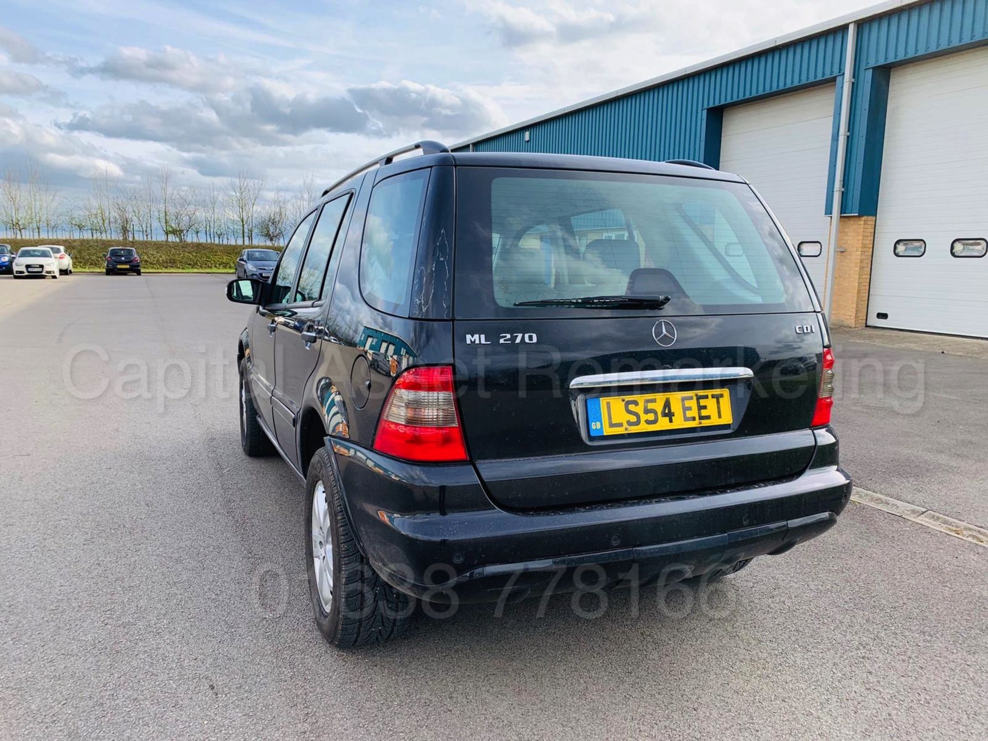 MERCEDES-BENZ ML 270 CDI *SPECIAL EDITION* (2005 MODEL) '2.7 DIESEL - 163 BHP - AUTO' **HUGE SPEC** - Image 8 of 27