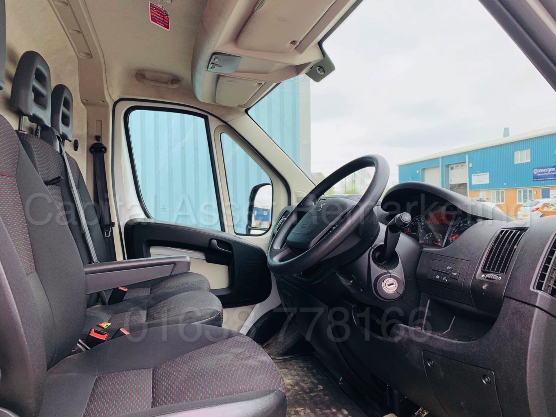 PEUGEOT BOXER *PROFESSIONAL* 'LWB HI-ROOF' (2015) '2.2 HDI - 130 BHP - 6 SPEED' *AIR CON - SAT NAV* - Image 15 of 23