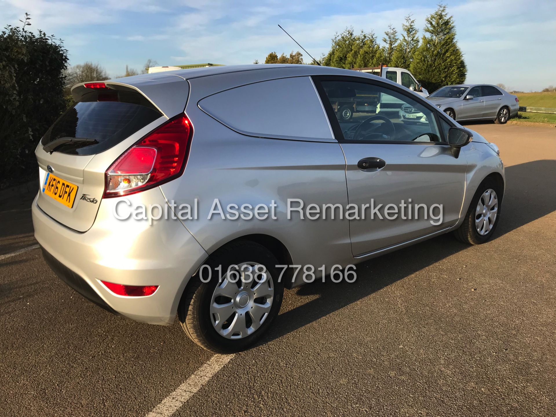 FORD FIESTA 1.5TDCI "SPORTS STYLE" COMMERCIAL VAN (16 REG NEW SHAPE) 1 OWNER FSH - AIR CON-ELEC PACK - Image 7 of 15