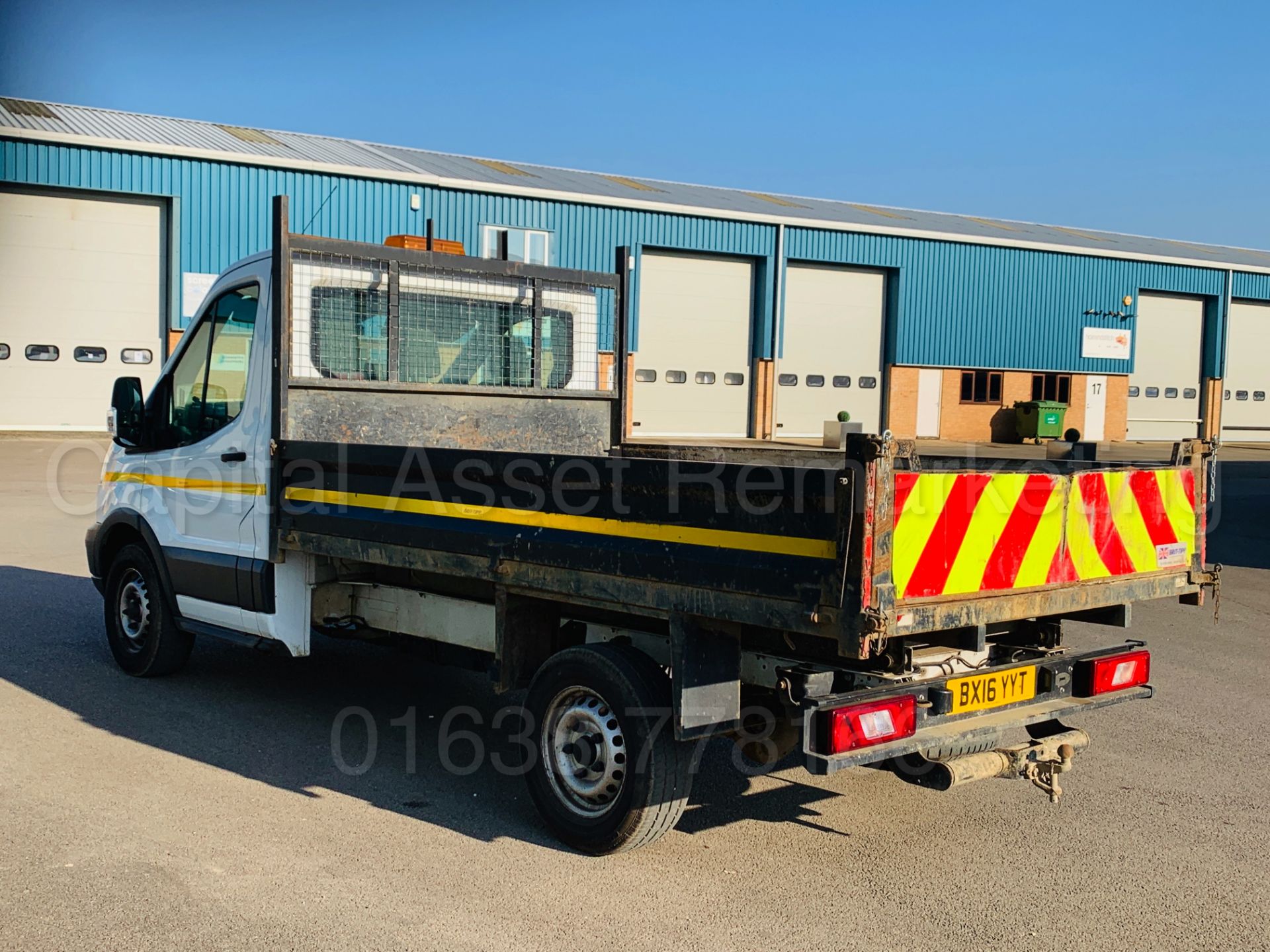 FORD TRANSIT 125 T350 *SINGLE CAB - TIPPER* (2016) '2.2 TDCI - 125 BHP - 6 SPEED' **3500 KG** - Image 14 of 46