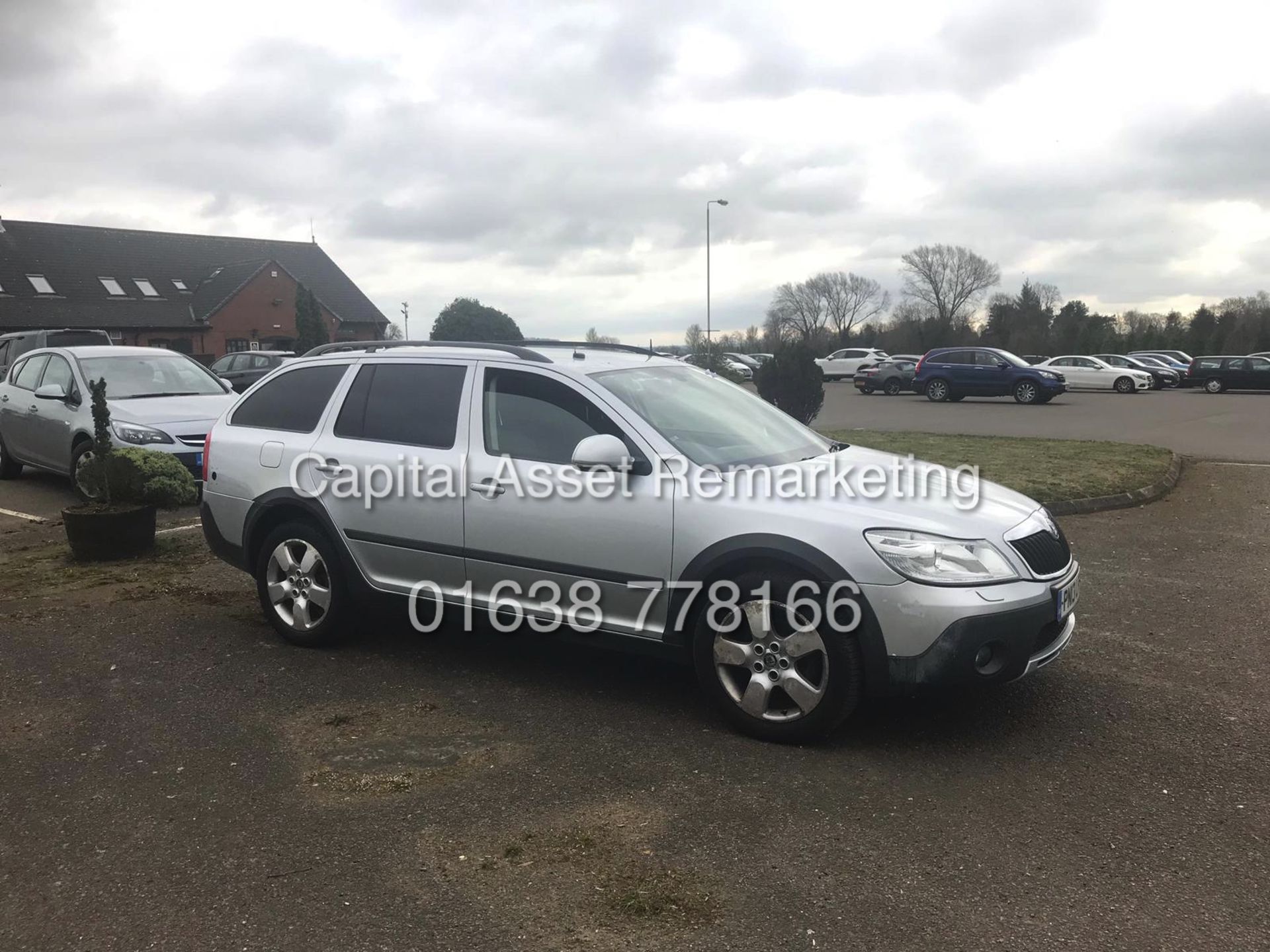 ON SALE SKODA OCTAVIA SCOUT 2.0TDI CR (13 REG) 4X4 - CLIMATE - AIR CON - ELEC PACK - Image 3 of 12