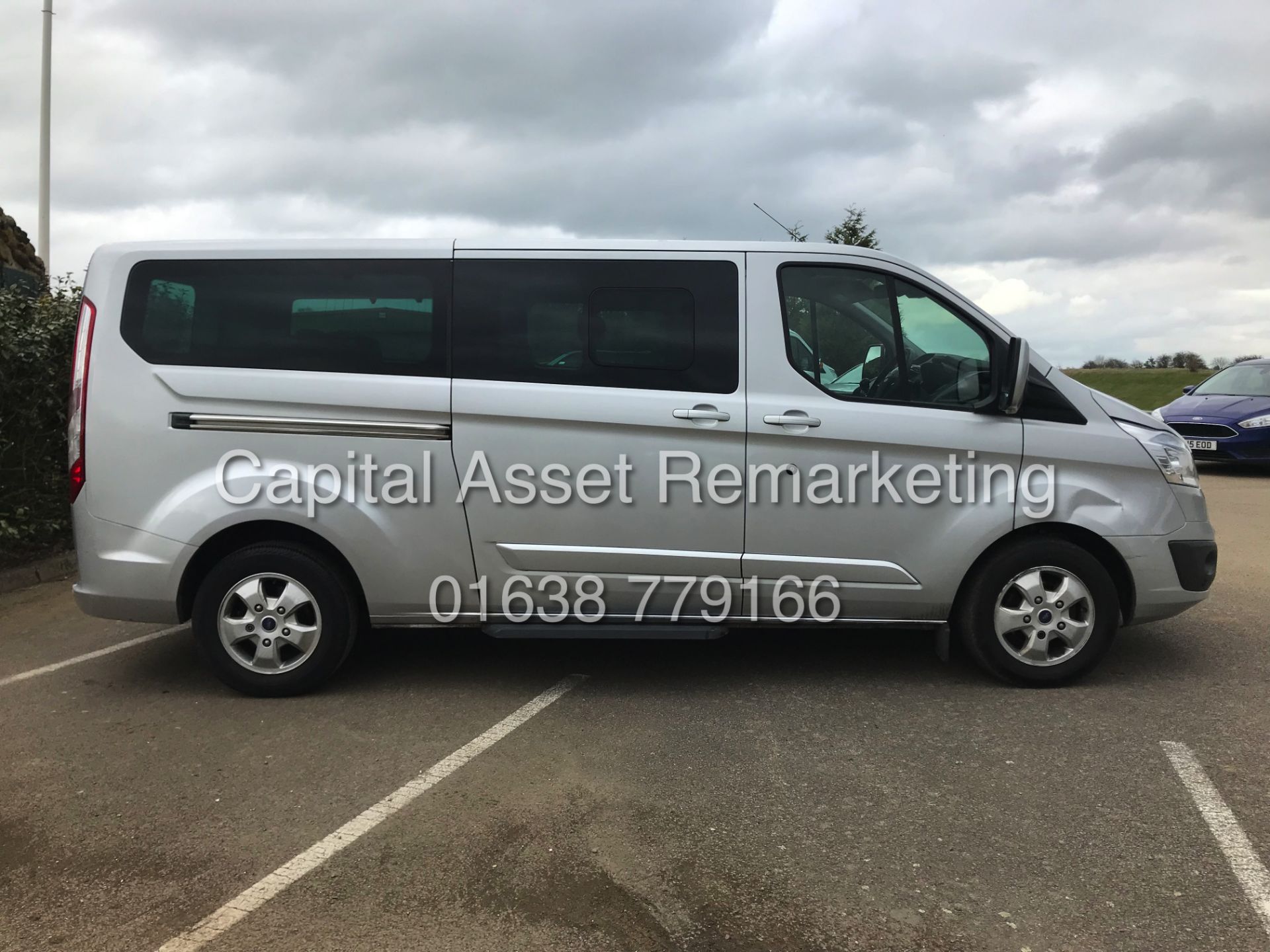 (ON SALE) FORD TRANSIT TOURNEO "TITANIUM" LWB 9 SEATER (15 REG) MASSIVE SPEC - AIR CON - ALLOYS - Image 6 of 28