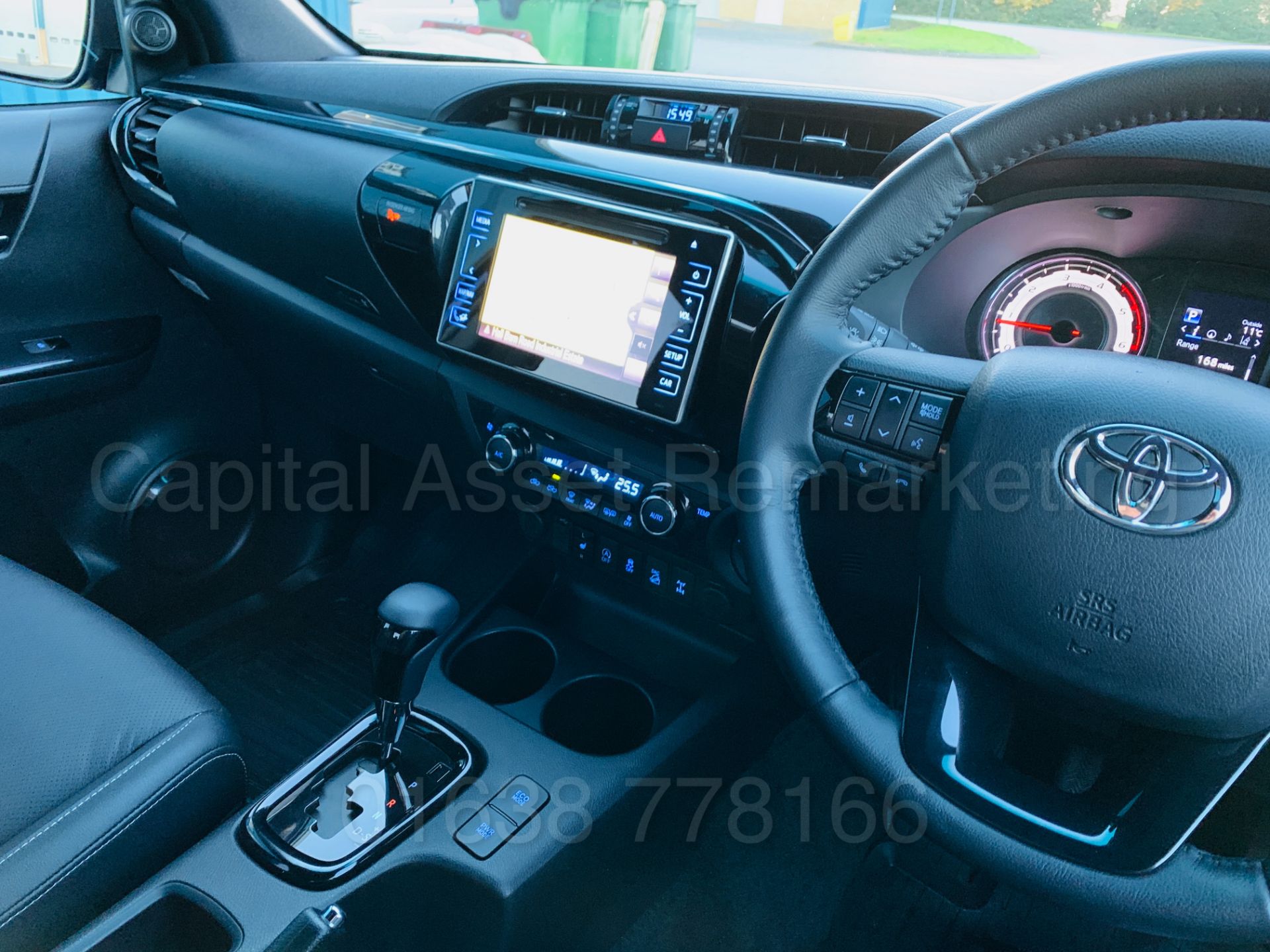 TOYOTA HILUX *INVINCIBLE X - LE* D/CAB PICK-UP (2019 MODEL) 'D-4D - AUTO - LEATHER - SAT NAV' *LOOK* - Image 54 of 65