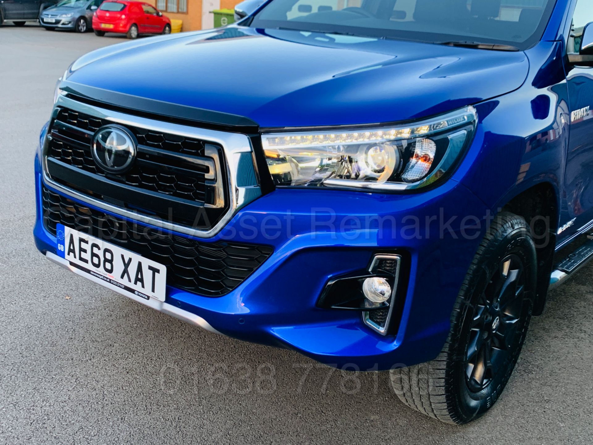 TOYOTA HILUX *INVINCIBLE X - LE* D/CAB PICK-UP (2019 MODEL) 'D-4D - AUTO - LEATHER - SAT NAV' *LOOK* - Image 19 of 65