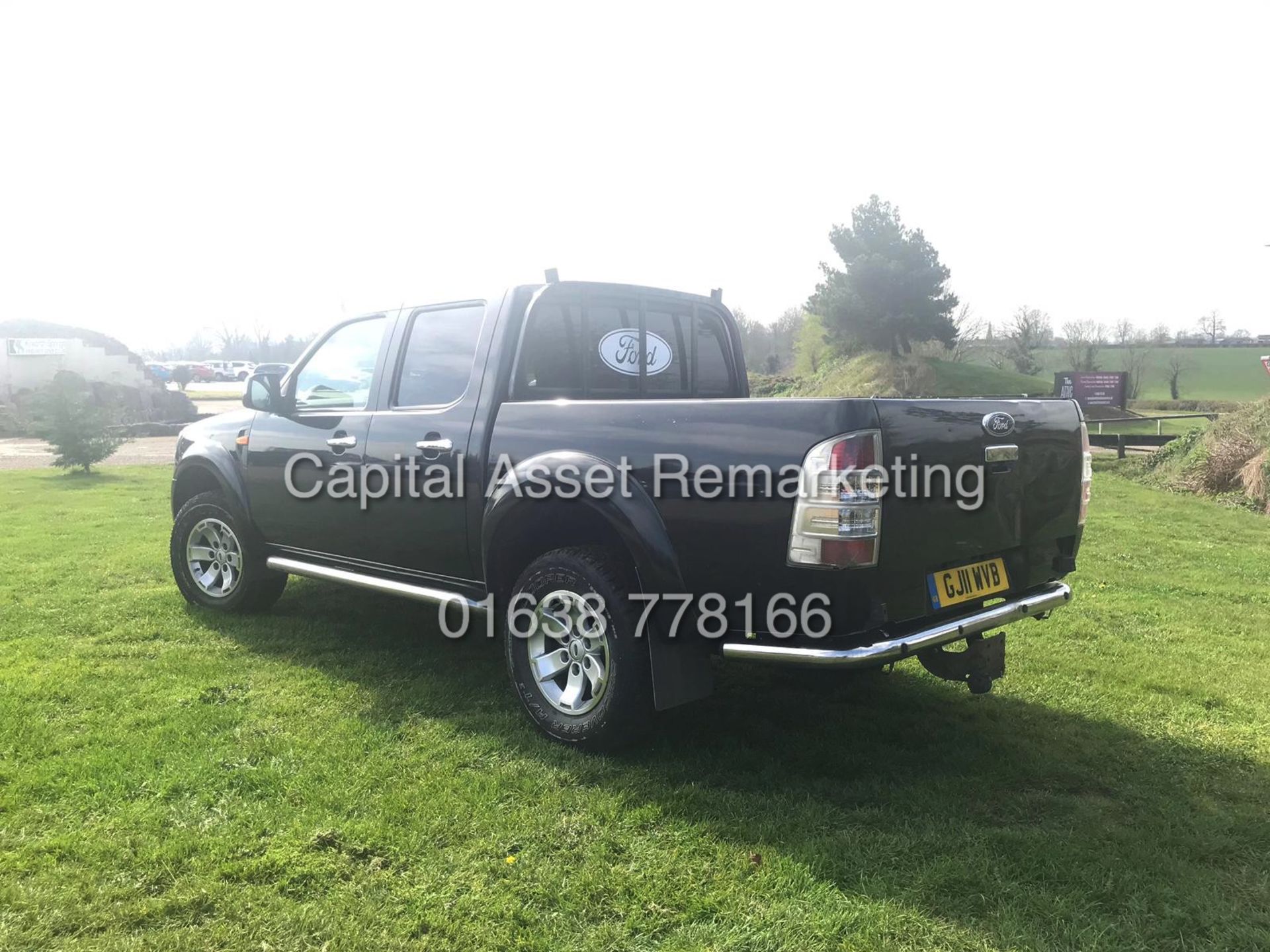 FORD RANGER 2.5TDCI "XLT - BLACK EDITION" D/C 4X4 PICK-UP (11 REG) FULL LEATHER *NO VAT - SAVE 20* - Image 5 of 12