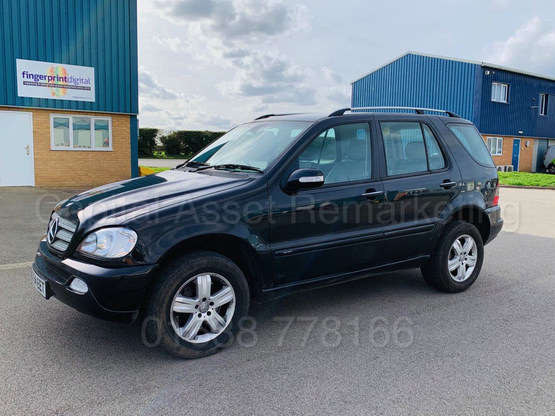 MERCEDES-BENZ ML 270 CDI *SPECIAL EDITION* (2005 MODEL) '2.7 DIESEL - 163 BHP - AUTO' **HUGE SPEC** - Image 5 of 27