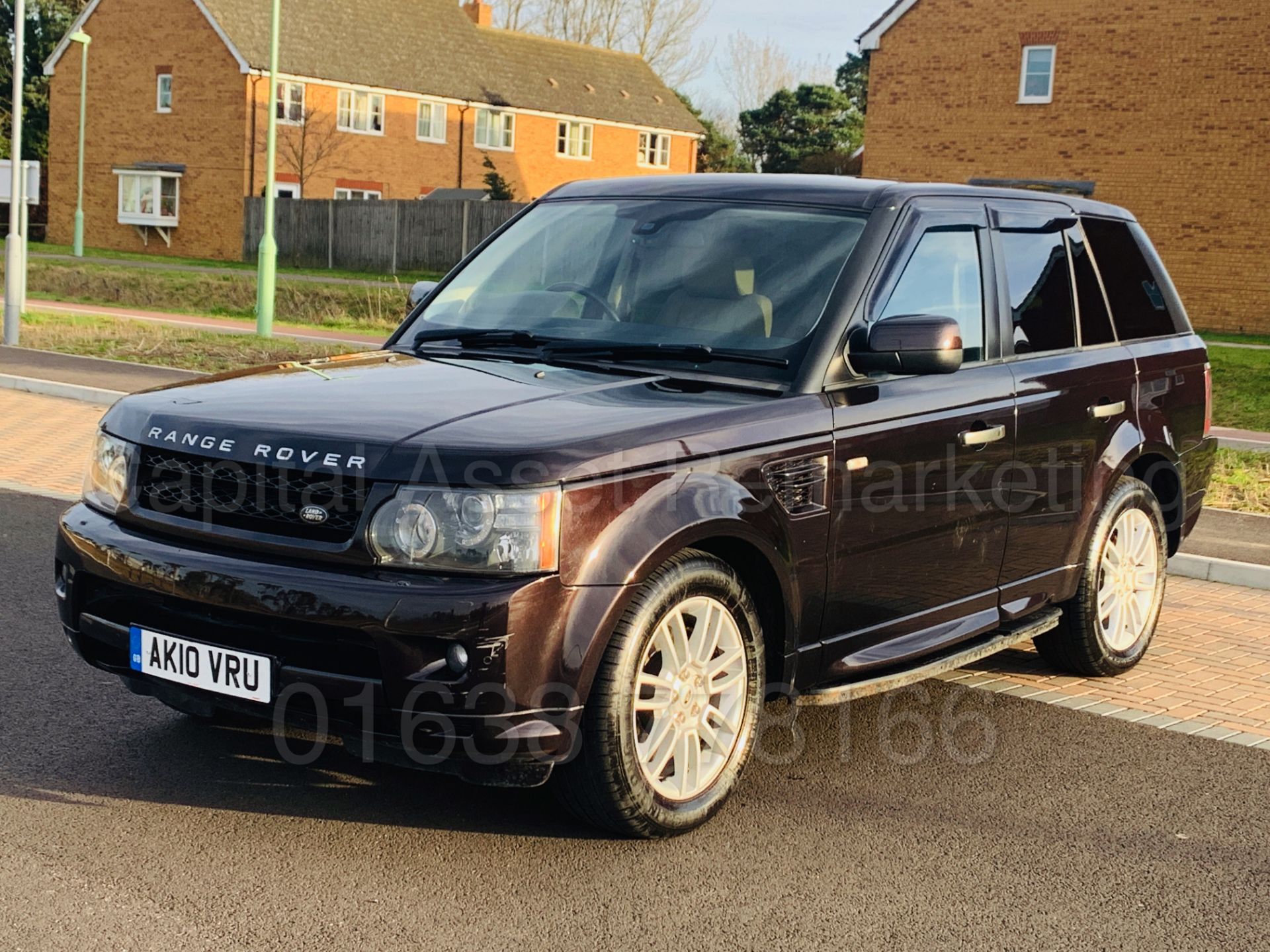 RANGE ROVER SPORT *HSE EDITION* (2010) '3.6 TDV8 - 272 BHP - AUTO' *LEATHER - SAT NAV* (HUGE SPEC) - Image 4 of 54