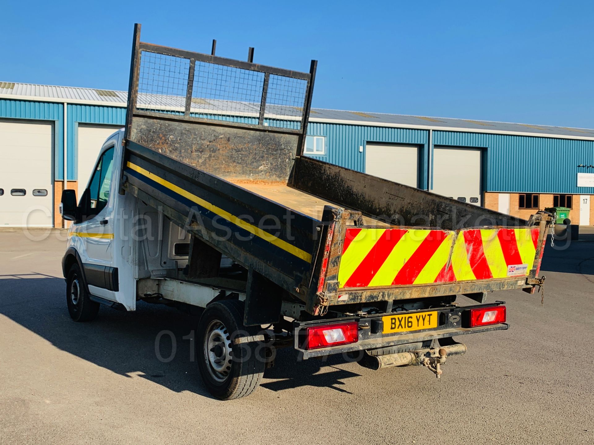 FORD TRANSIT 125 T350 *SINGLE CAB - TIPPER* (2016) '2.2 TDCI - 125 BHP - 6 SPEED' **3500 KG** - Image 15 of 46