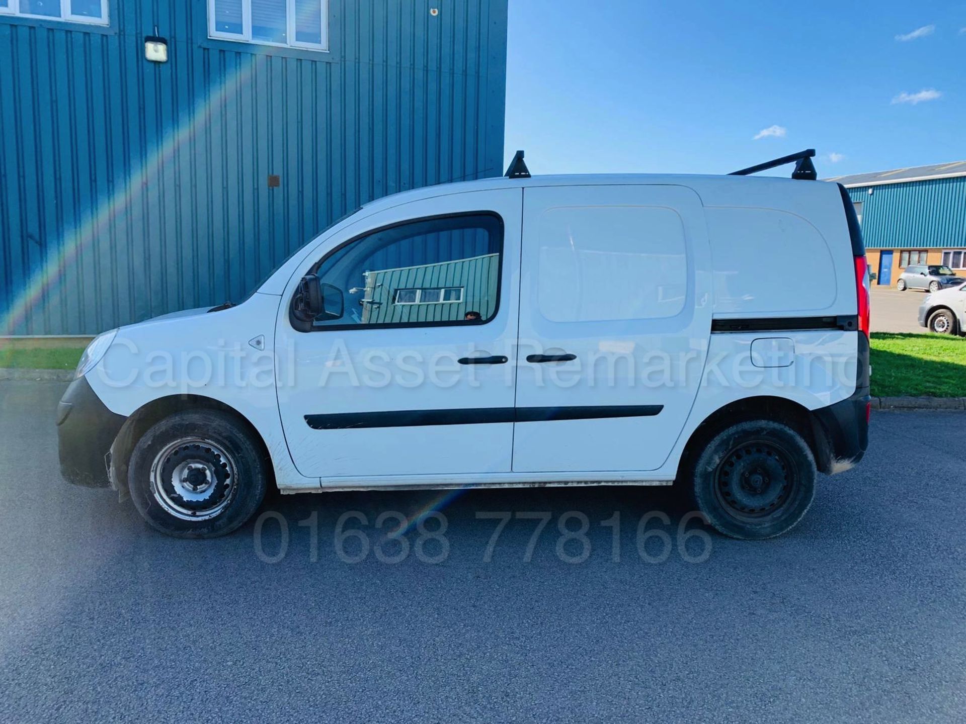 RENAULT KANGOO ML19 *LCV - PANEL VAN* (2013 MODEL) '1.5 DCI - 75 BHP - 5 SPEED' **AIR CON** - Image 6 of 25