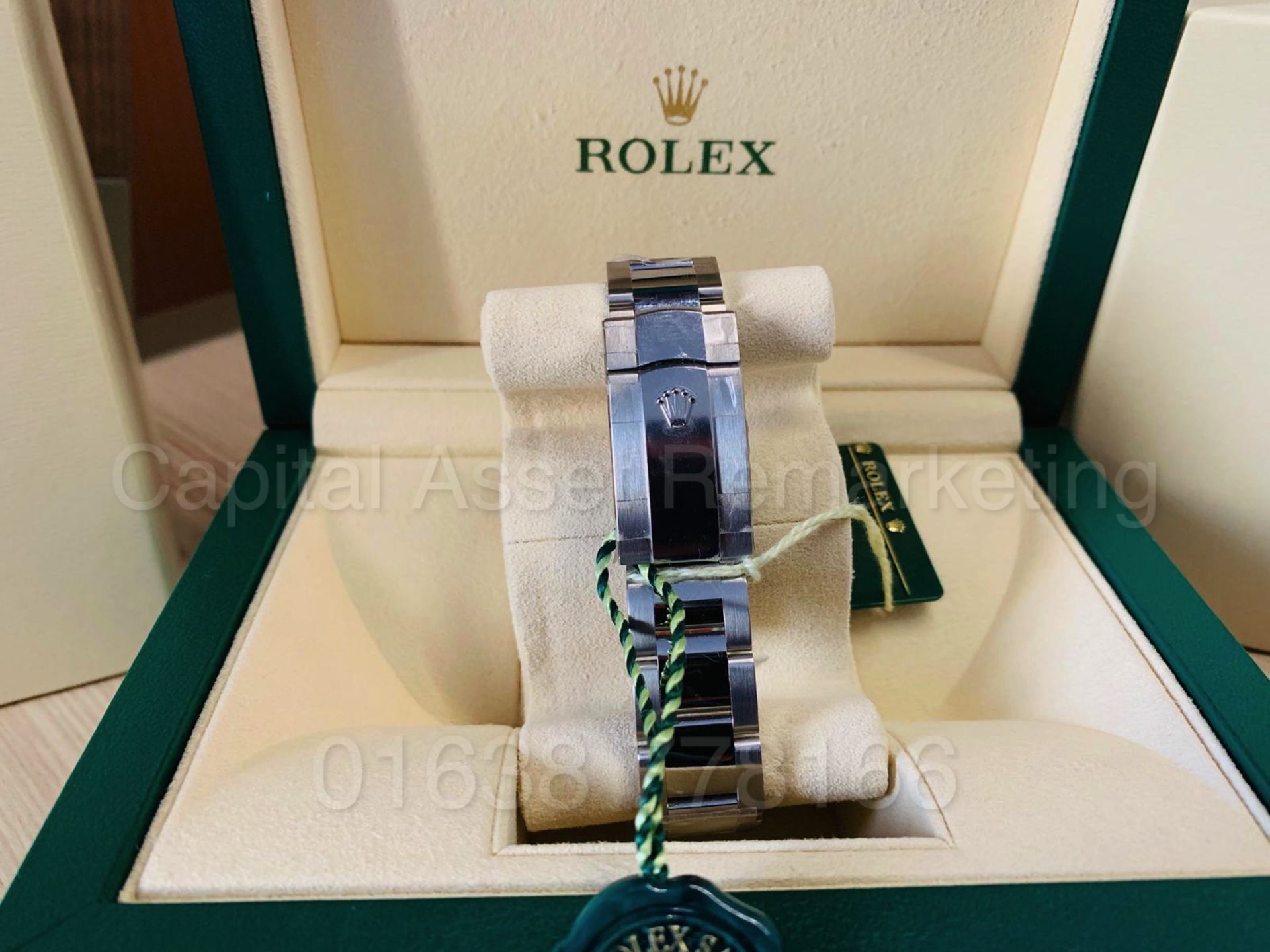 (ON SALE) ROLEX OYSTER PERPETUAL *41MM DATEJUST* (BRAND NEW / UN-WORN) *GENUINE* (PAPERWORK & BOX) - Image 6 of 15