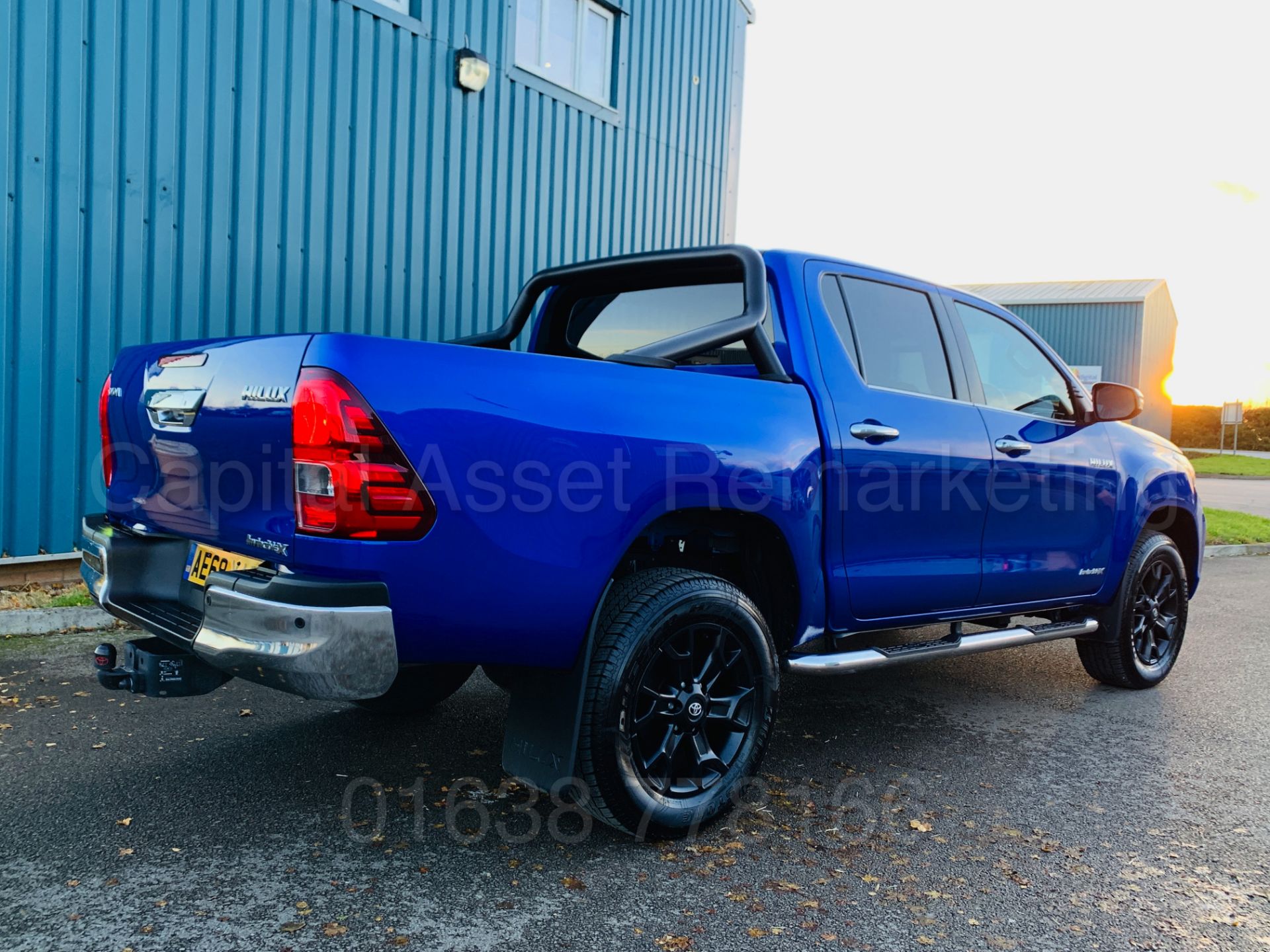 TOYOTA HILUX *INVINCIBLE X - LE* D/CAB PICK-UP (2019 MODEL) 'D-4D - AUTO - LEATHER - SAT NAV' *LOOK* - Image 15 of 65