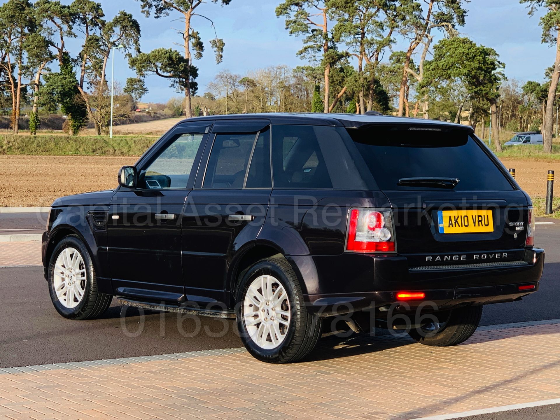 RANGE ROVER SPORT *HSE EDITION* (2010) '3.6 TDV8 - 272 BHP - AUTO' *LEATHER - SAT NAV* (HUGE SPEC) - Bild 8 aus 54