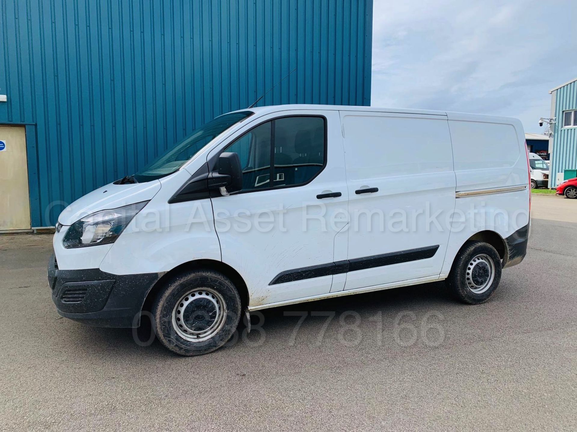 FORD TRANSIT CUSTOM 290 ECO-TECH *LCV - SWB PANEL VAN* (2015) '2.2 TDCI - 6 SPEED' - Image 5 of 26