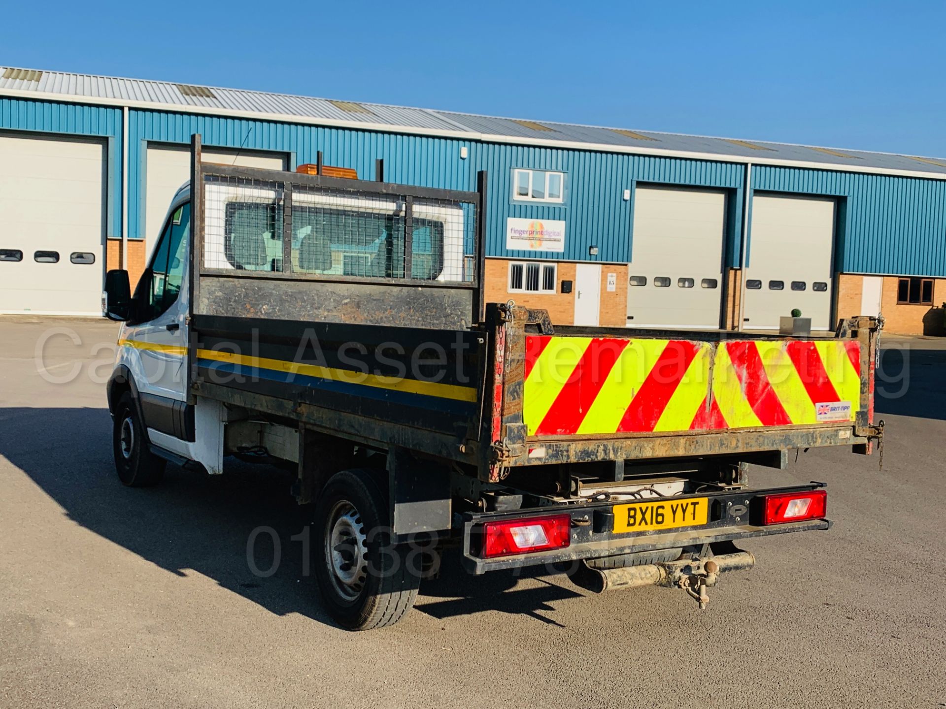 FORD TRANSIT 125 T350 *SINGLE CAB - TIPPER* (2016) '2.2 TDCI - 125 BHP - 6 SPEED' **3500 KG** - Image 16 of 46