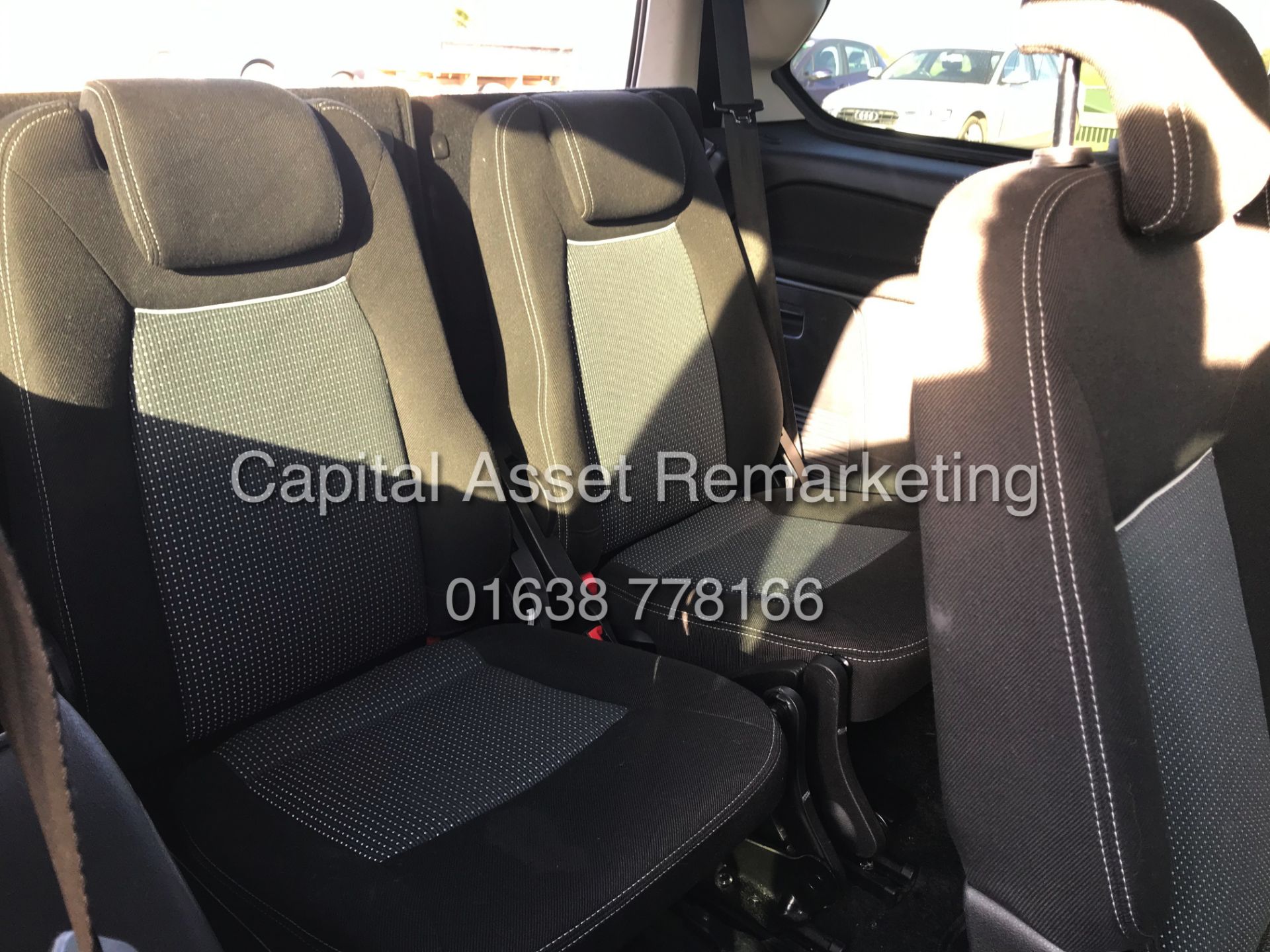 On Sale FORD GALAXY 2.0TDCI "ZETEC - POWERSHIFT" 7 SEATER (15 REG) AIR CON - 1 OWNER - 140BHP ENGINE - Image 10 of 17