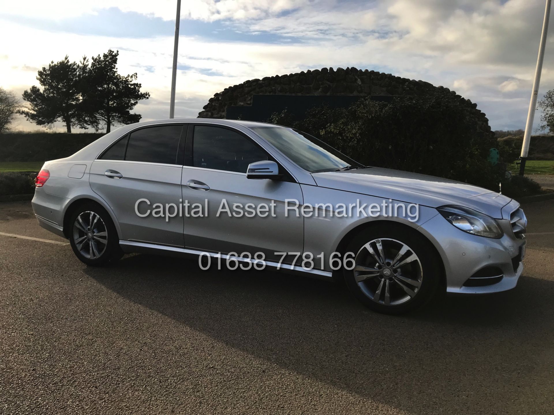 MERCEDES E220d "SPECIAL EQUIPMENT" 7G TRONIC AUTO (2015 MODEL) 1 OWNER - SAT NAV - LEATHER - Image 2 of 26