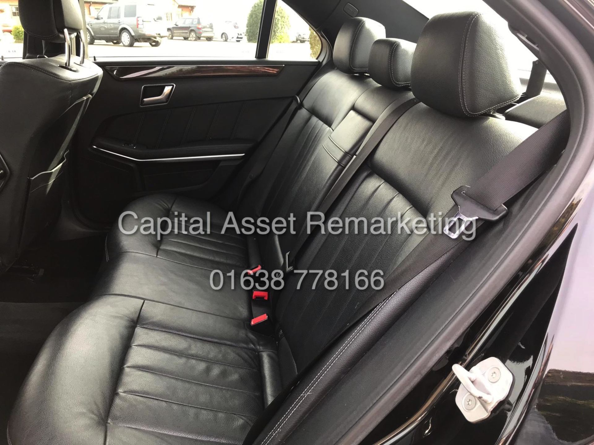 MERCEDES E220d "SPECIAL EQUIPMENT" 7G TRONIC (13 REG - NEW SHAPE) COMAND SAT NAV - LEATHER *LOOK* - Image 13 of 13