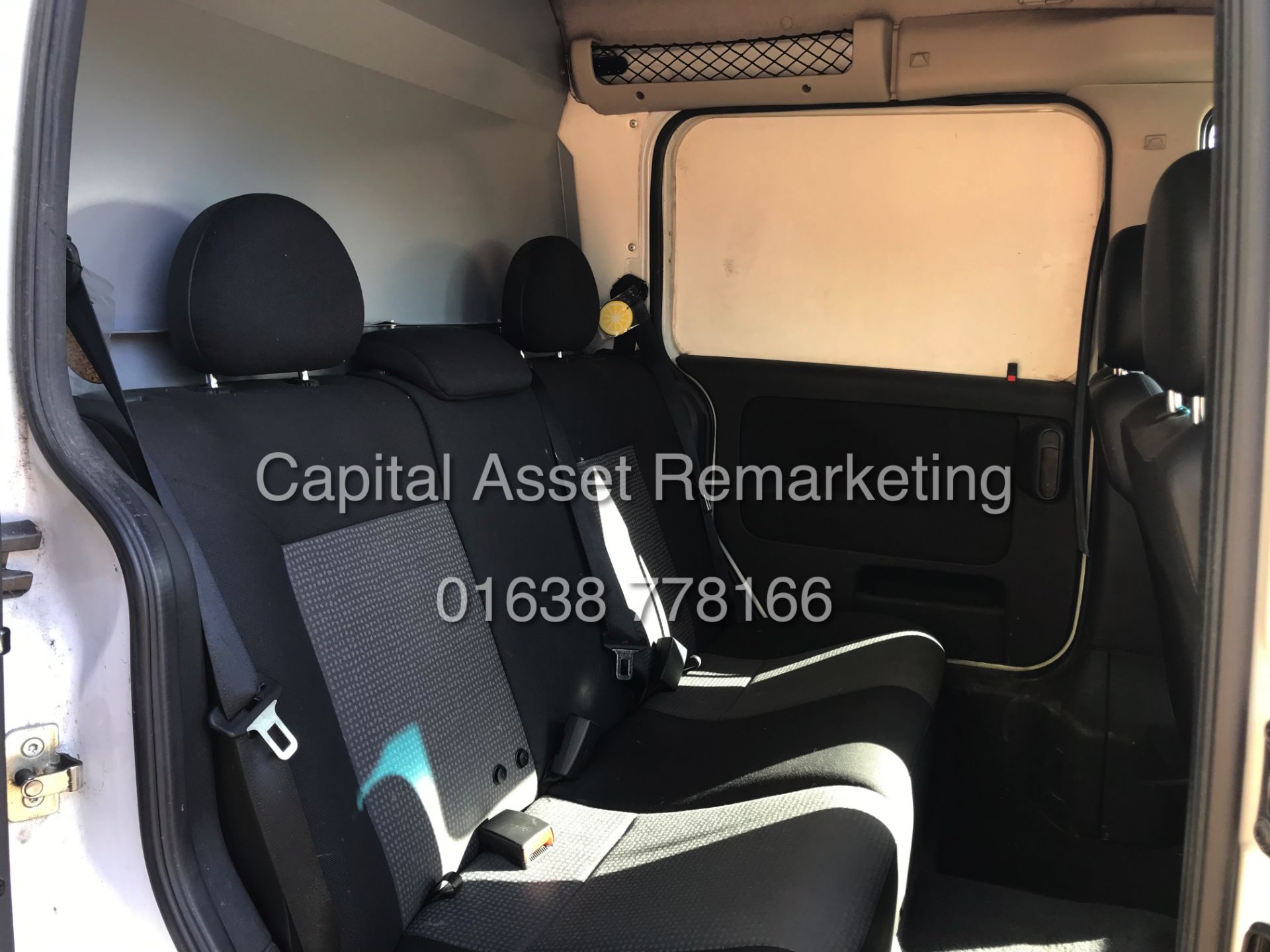 VAUXHALL COMBO CDTI "TOUR ESSENTIA" 5 SEATER CREW VAN - 1 OWNER FSH - MOT MARCH 2020 *RARE* - Image 12 of 16