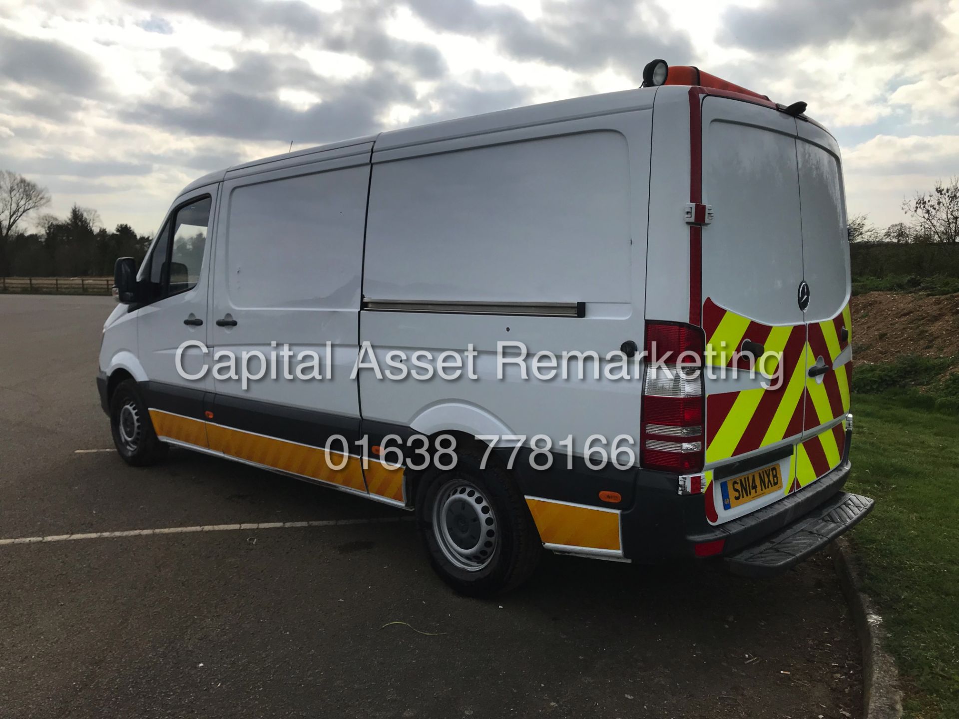 (ON SALE) MERCEDES SPRINTER 313CDI "130BHP" (14 REG) AIR CON - 1 OWNER FSH - ELEC PACK - CRUISE - Image 5 of 16