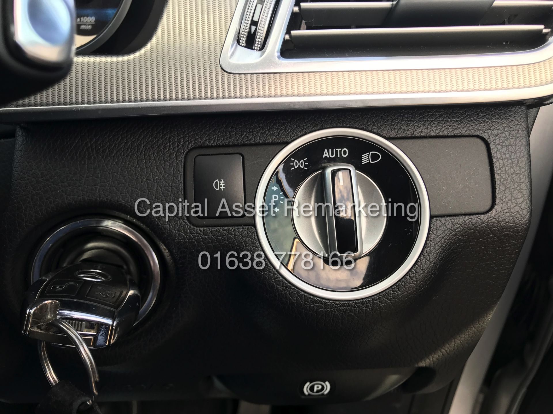 MERCEDES E220d "SPECIAL EQUIPMENT" 7G TRONIC AUTO (2015 MODEL) 1 OWNER - SAT NAV - LEATHER - Image 24 of 26