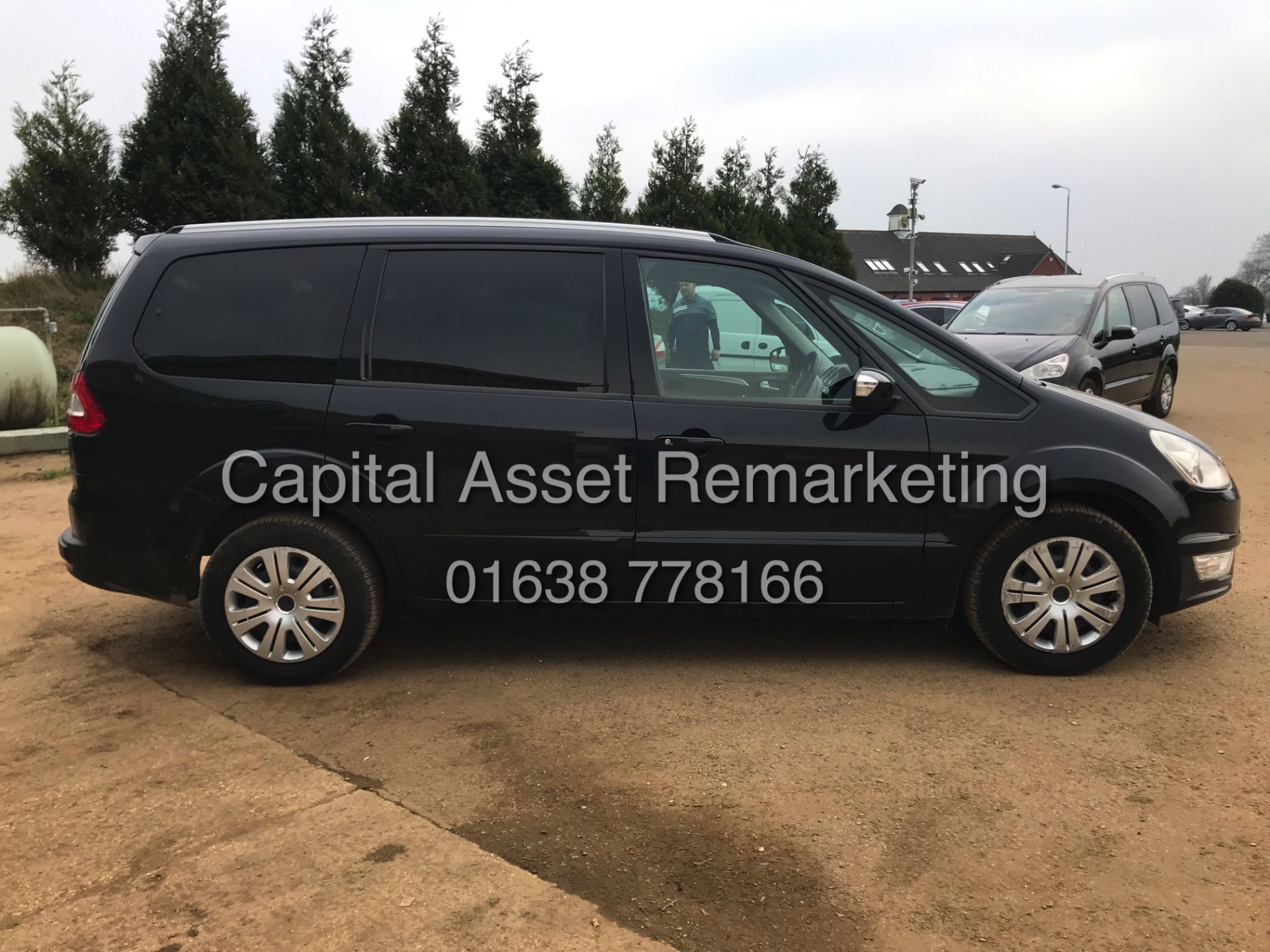 FORD GALAXY 2.0 TDCI "POWER-SHIFT / ZETEC" 7 SEATER (15 REG - NEW SHAPE) 1 OWNER - 140BHP - AIR CON - Image 2 of 22
