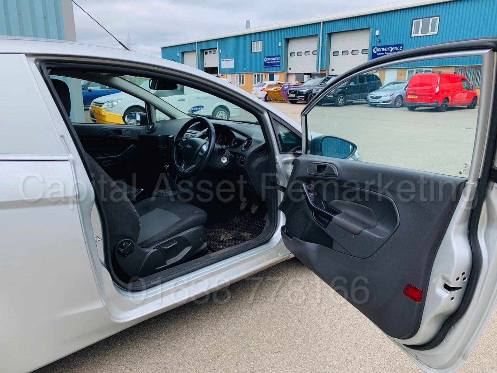 (ON SALE) FORD FIESTA *LCV - PANEL VAN* (2017 MODEL) '1.5 TDCI - STOP/START' **AIR CON - BLUETOOTH** - Image 18 of 22