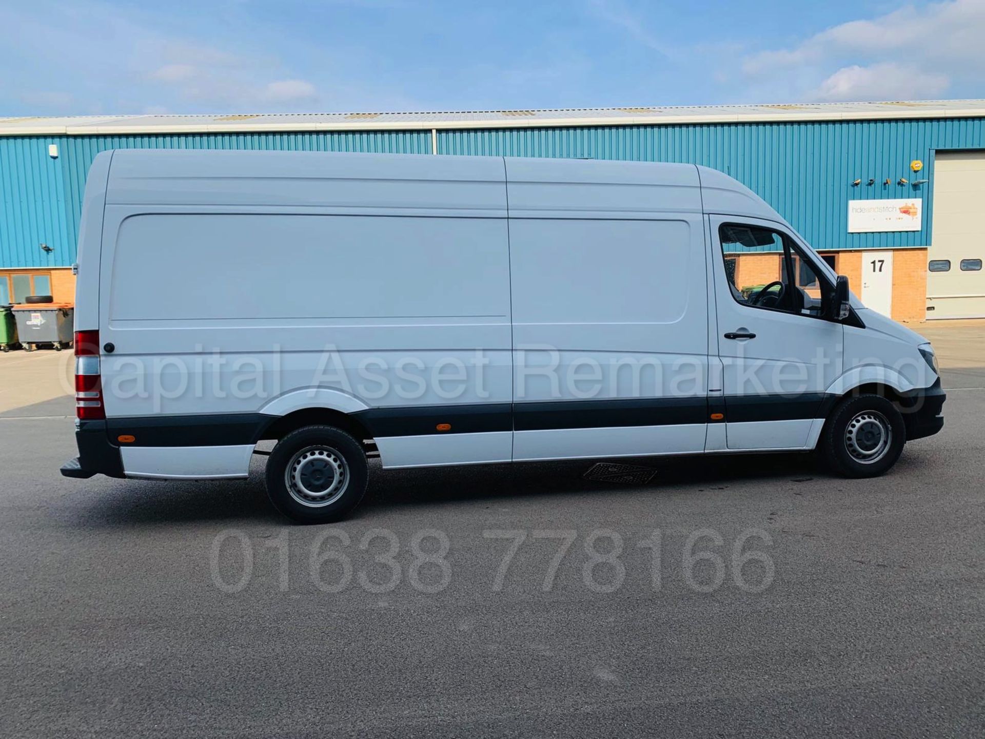 (0N SALE) MERCEDES-BENZ SPRINTER 314 CDI *LWB HI-ROOF* (2017 MODEL) 'EURO 6 - 140 BHP' (1 OWNER) - Bild 13 aus 30