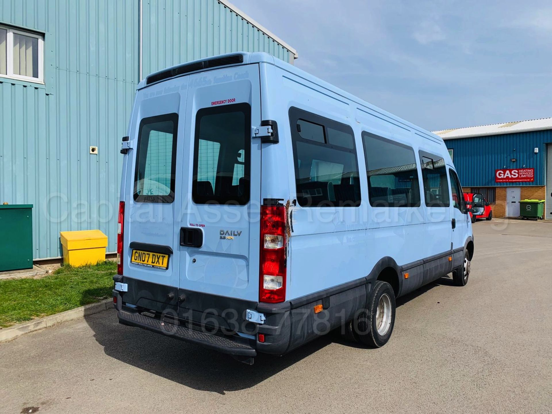 IVECO DAILY 40C12 *LWB - 16 SEATER MINI-BUS / COACH* (2007) *QUICK RELEASE SEATS* (ONLY 11K MILES) - Image 5 of 28