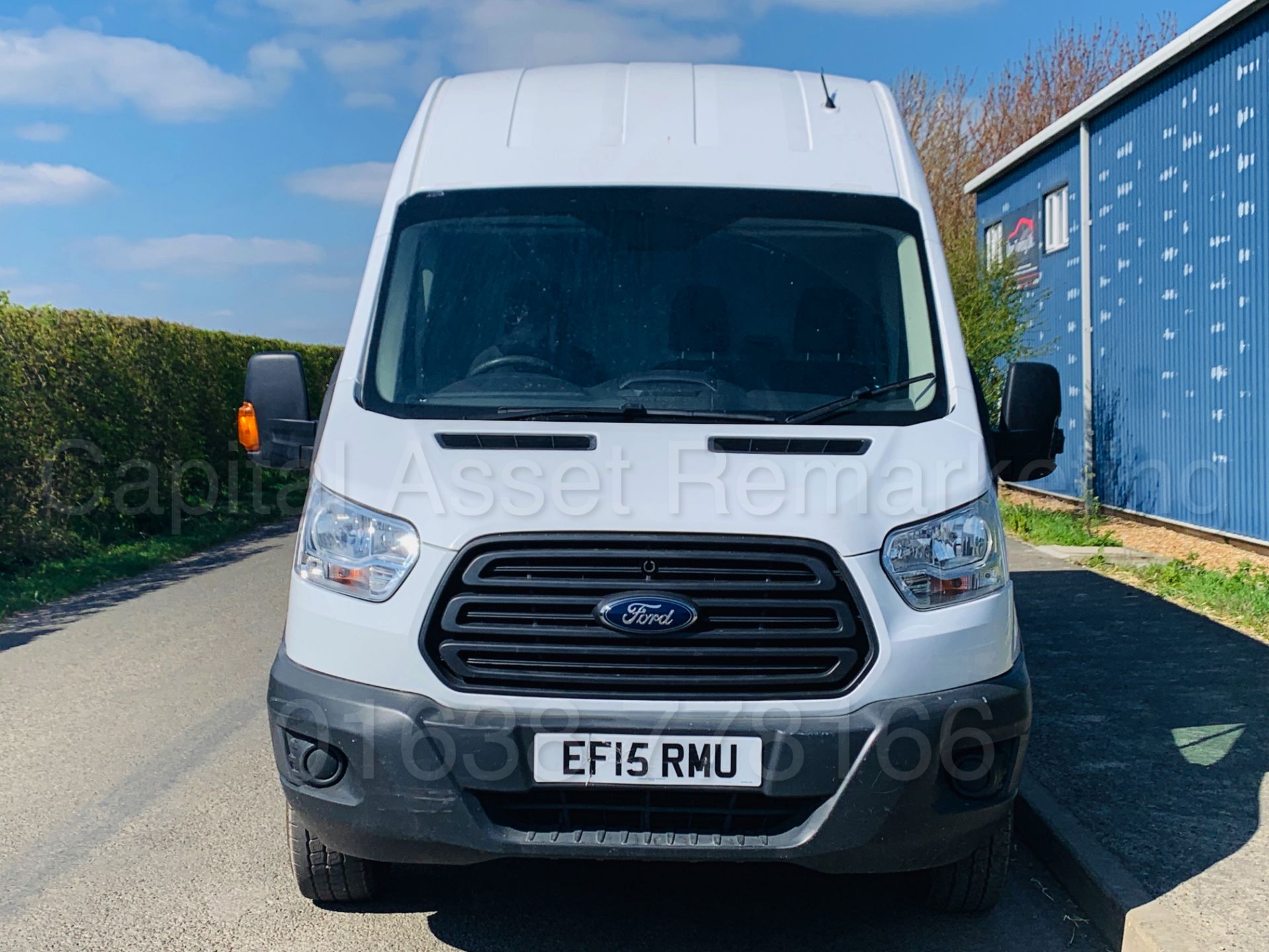 FORD TRANSIT T350L *L4 - XLWB PANEL VAN* (2015-NEW MODEL) '2.2 TDCI - 125 BHP - 6 SPEED' *LOW MILES* - Bild 4 aus 35