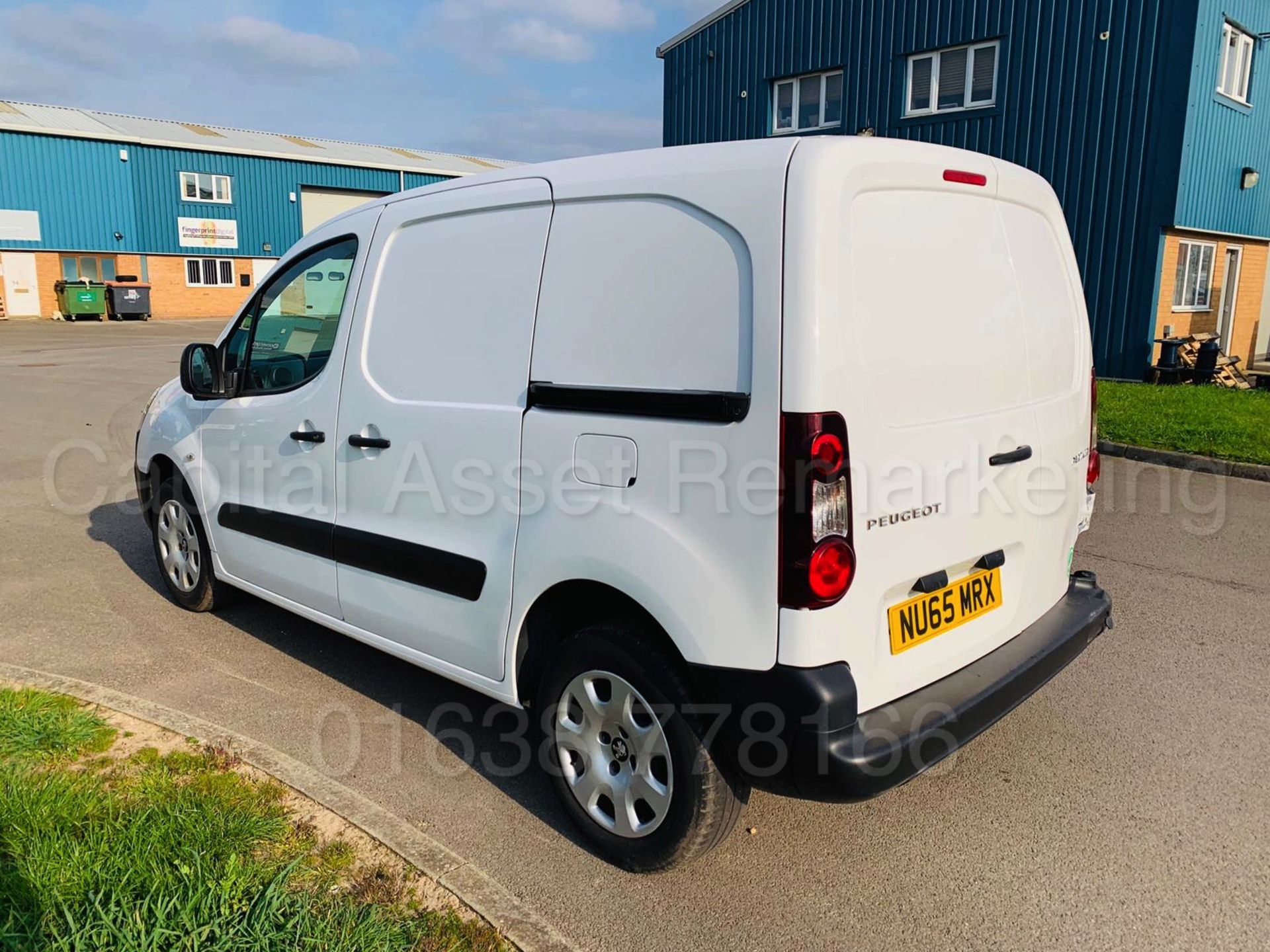 (ON SALE) PEUGEOT PARTNER *SWB - PANEL VAN* (2016 MODEL) '1.6 HDI - 90 BHP' (1 OWNER FROM NEW) - Bild 5 aus 21