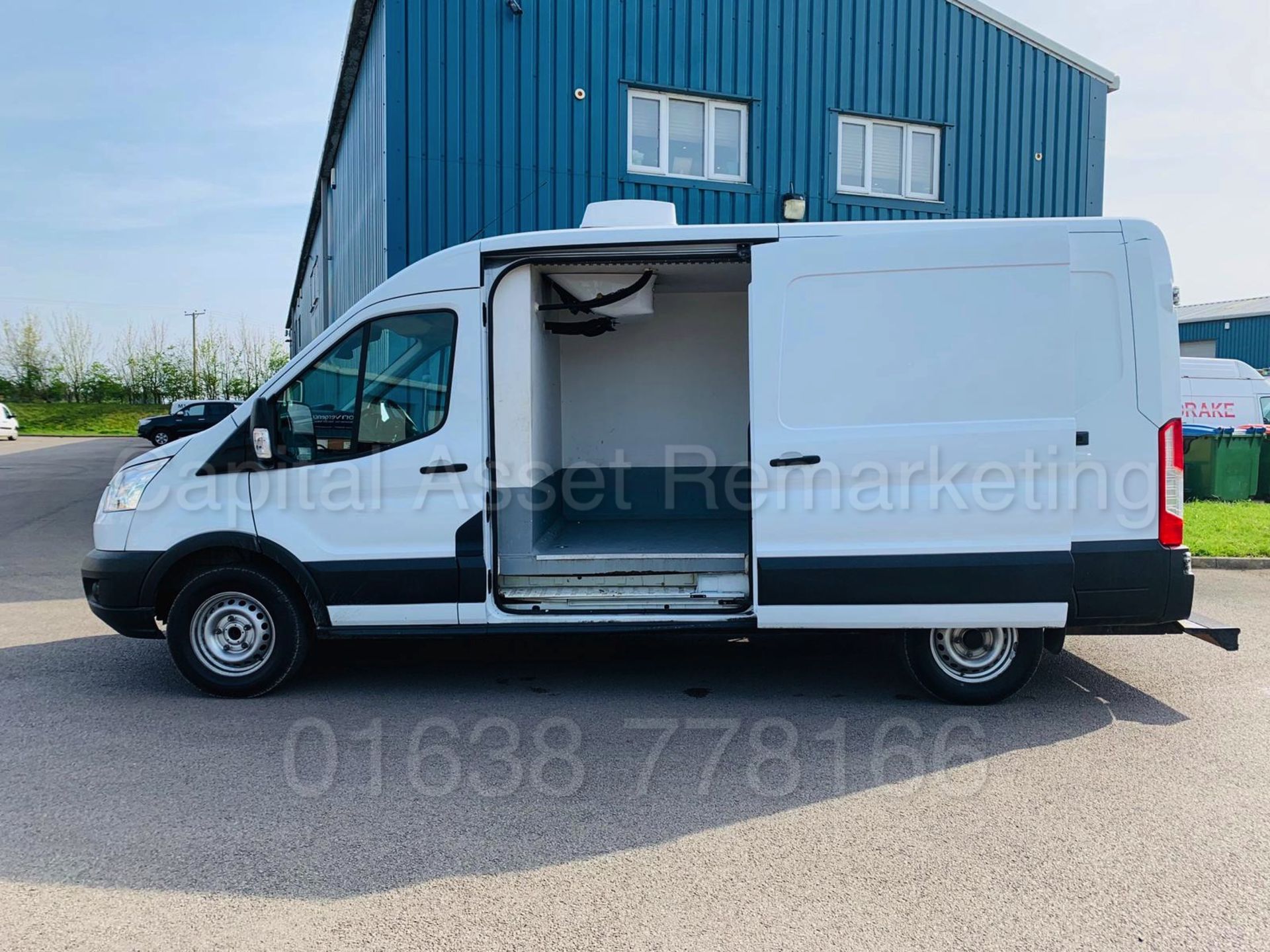 (ON SALE) FORD TRANSIT 125 T350 *LWB - REFRIGERATED VAN* (2016 MODEL) '2.2 TDCI - 125 BHP' *SAT NAV* - Bild 17 aus 30