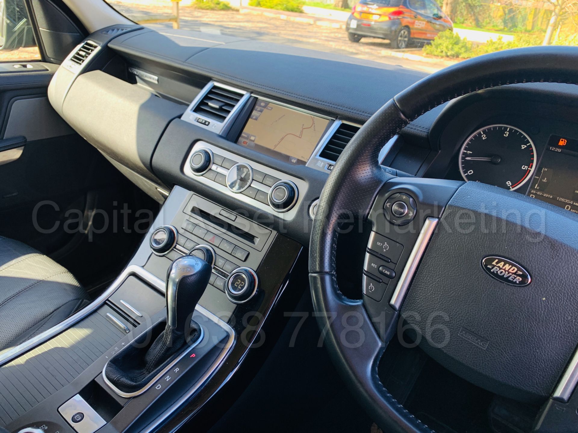 RANGE ROVER SPORT *HSE EDITION* (2011 MODEL) '3.0 TDV6 - AUTO' *LEATHER - SAT NAV* (HUGE SPEC) - Bild 38 aus 53