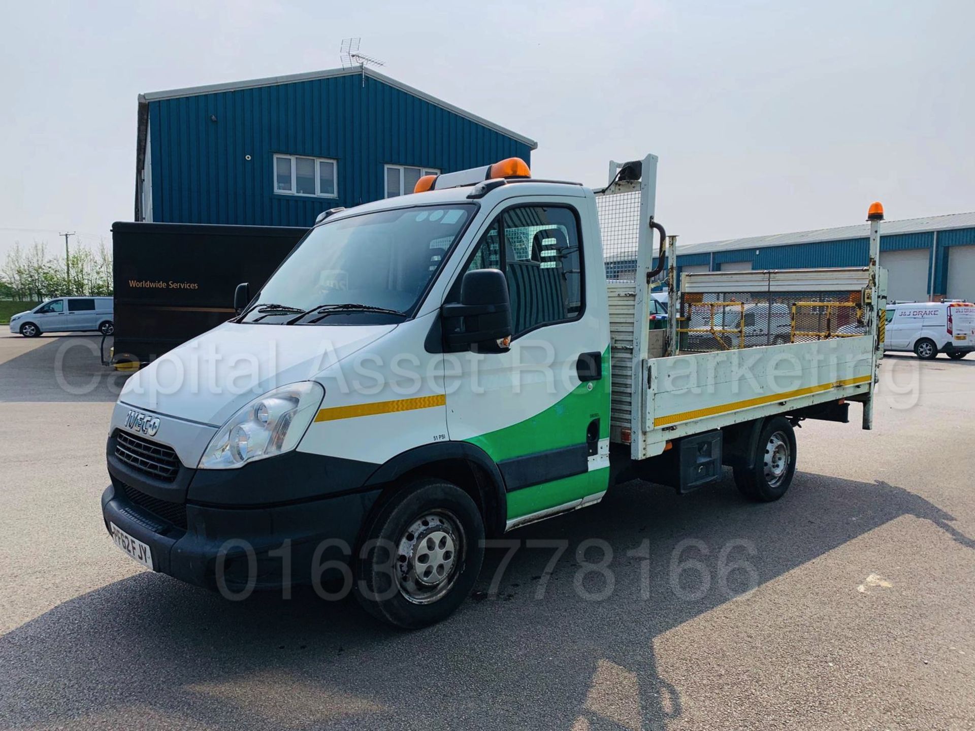 (ON SALE) IVECO DAILY 35S13 *DROPSIDE TRUCK* (2013) '2.3 DIESEL - 6 SPEED' **3500 KG** (LOW MILES) - Image 5 of 22