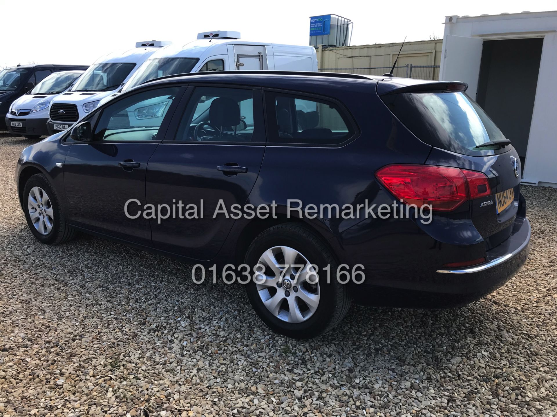 (ON SALE) VAUXHALL ASTRA 1.6CDTI "DESIGN" ESTATE (2015 MODEL) 1 OWNER FSH - AIR CON - CRUISE - Image 7 of 13