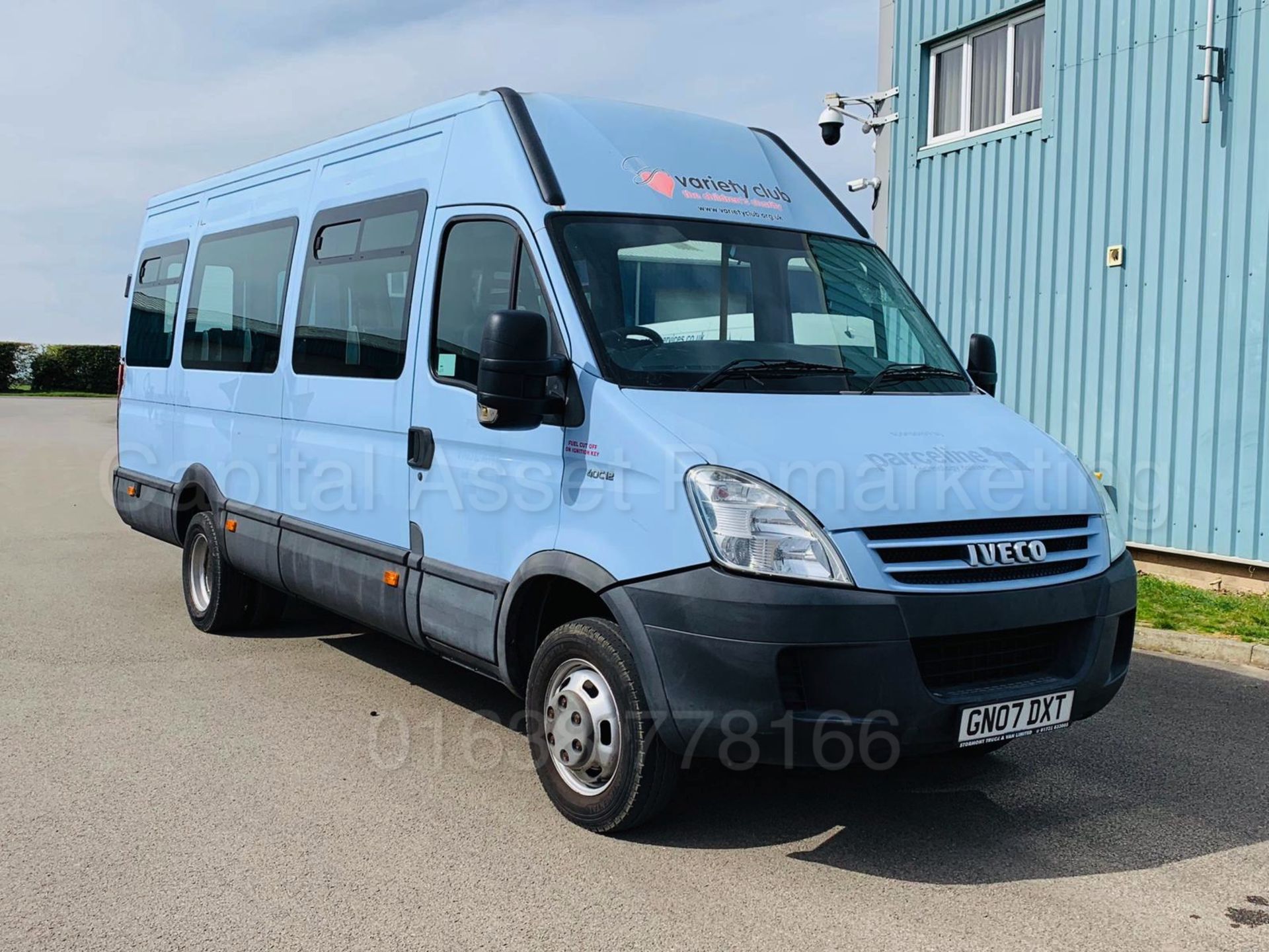 IVECO DAILY 40C12 *LWB - 16 SEATER MINI-BUS / COACH* (2007) *QUICK RELEASE SEATS* (ONLY 11K MILES) - Image 8 of 28