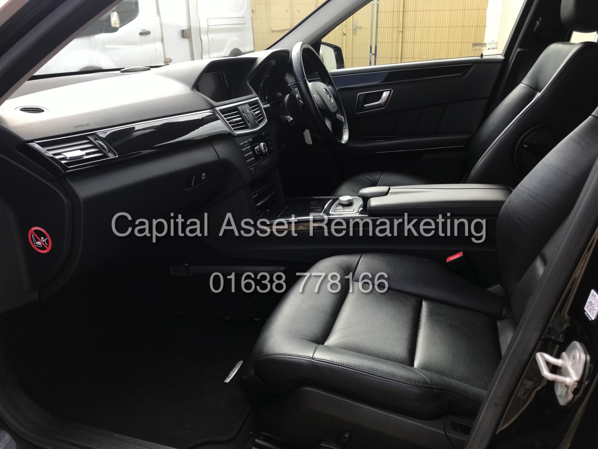 MERCEDES E220d 7G AUTO "EXECUTIVE - SPECIAL EQUIPMENT" SAT NAV - LEATHER - CLIMATE - CRUISE - Image 12 of 20