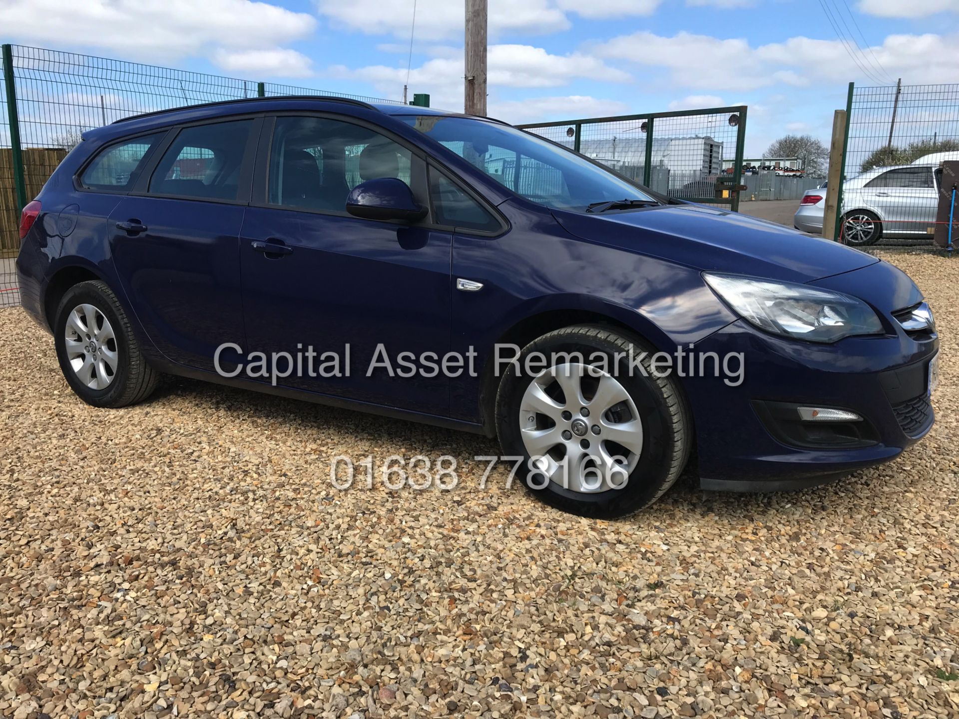 (ON SALE) VAUXHALL ASTRA 1.6CDTI "DESIGN" ESTATE (2015 MODEL) 1 OWNER FSH - AIR CON - CRUISE - Bild 4 aus 13