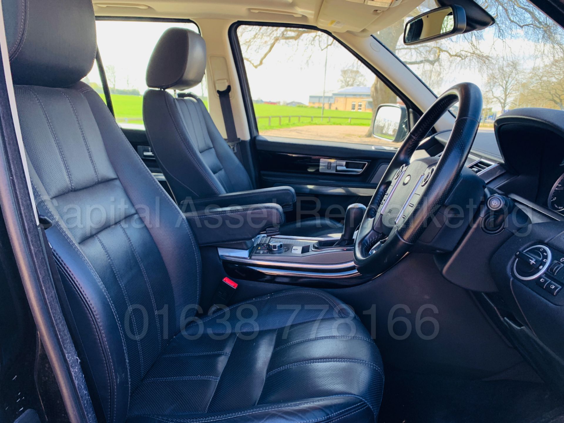 RANGE ROVER SPORT *HSE EDITION* (2011 MODEL) '3.0 TDV6 - AUTO' *LEATHER - SAT NAV* (HUGE SPEC) - Bild 34 aus 53