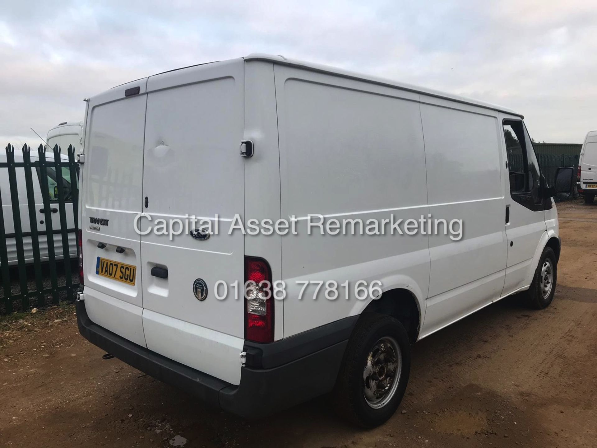 FORD TRANSIT 2.2TDCI T260 (07 REG - NEW SHAPE) 3 SEATER - FACTORY BULKHEAD - SIDE LOADING DOOR - Bild 4 aus 11