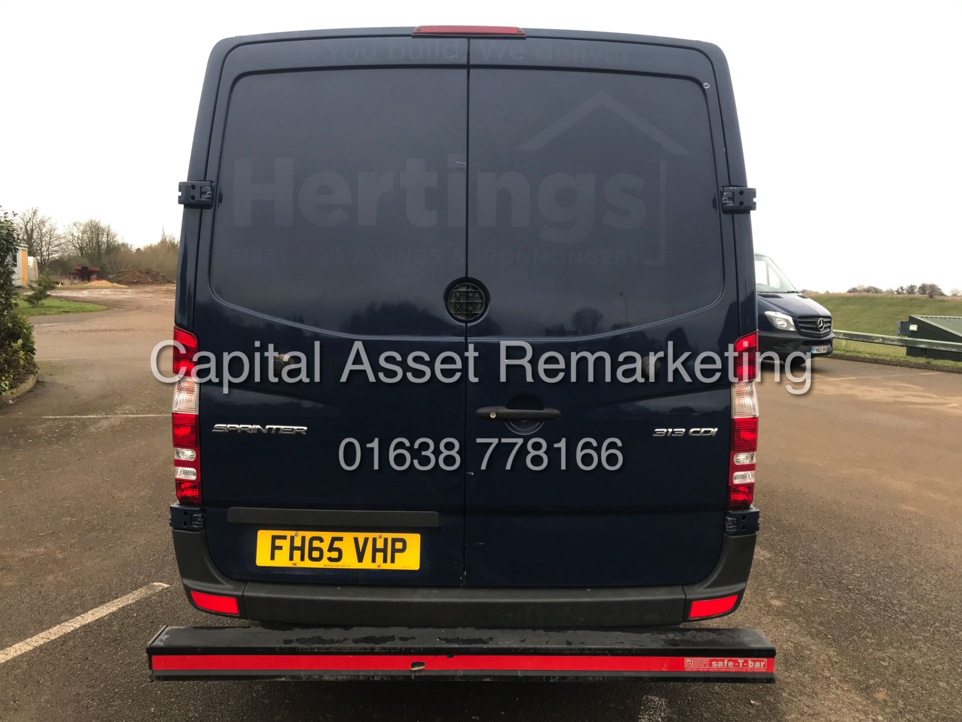 (ON SALE) MERCEDES SPRINTER 313CDI "130BHP" 1 OWNER (2016 MODEL) SAT NAV-AIR CON *IDEAL CONVERSION?* - Image 7 of 13