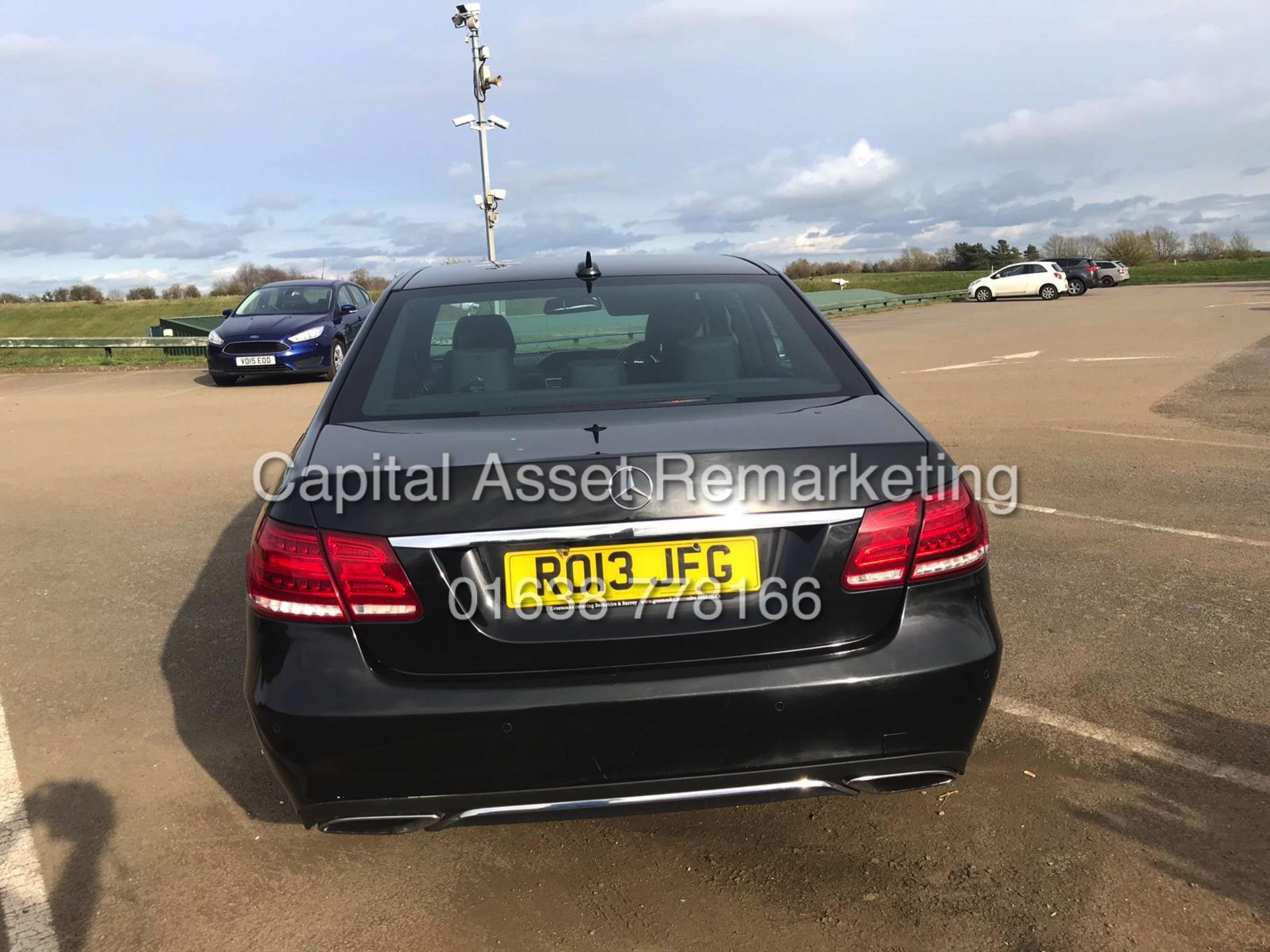 (ON SALE) MERCEDES E220d "SE" AUTO - NEW SHAPE - BLACK - 13 REG - MASSIVE SPEC - SAT NAV - LEATHER - Bild 5 aus 17