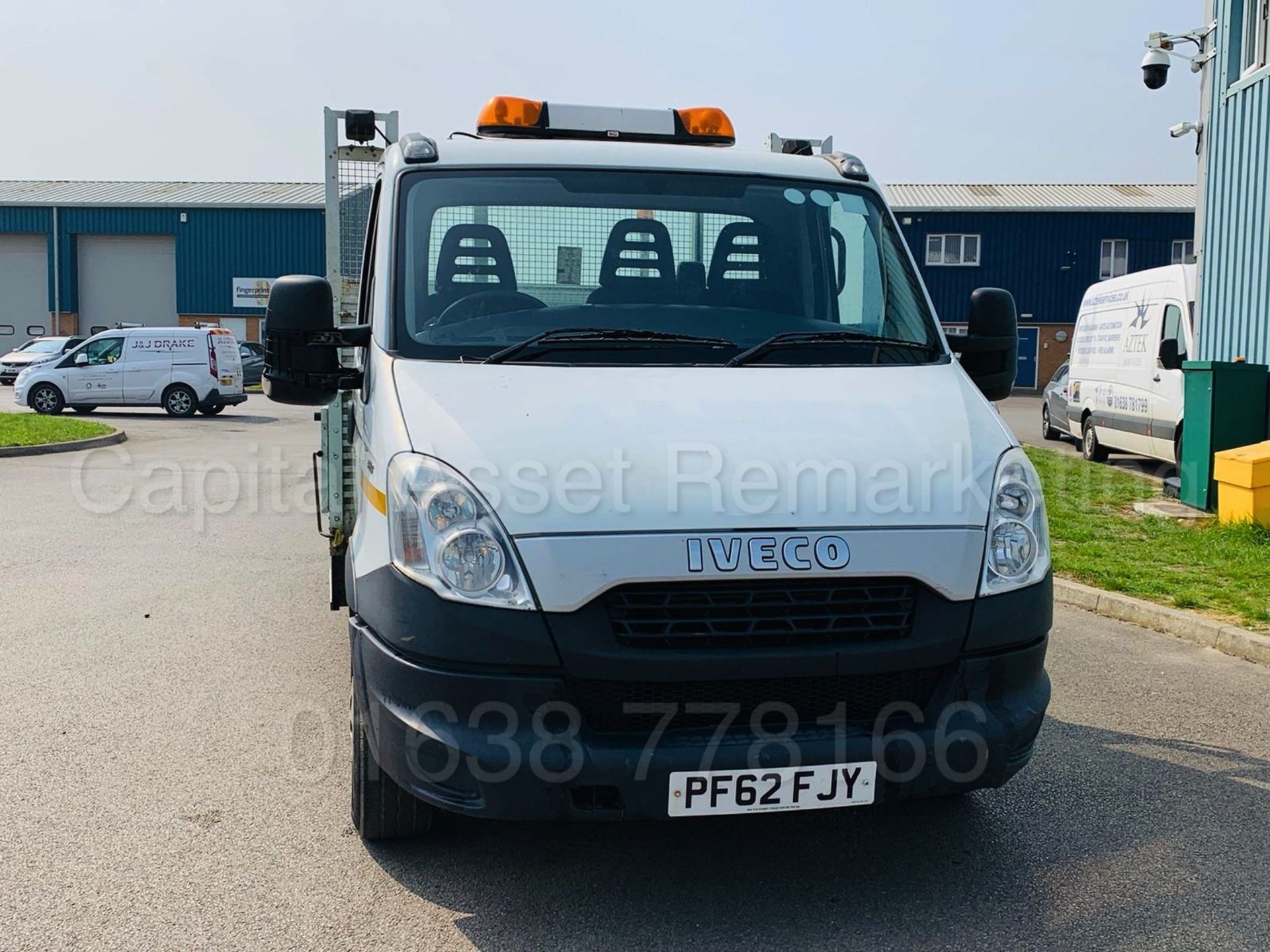 (ON SALE) IVECO DAILY 35S13 *DROPSIDE TRUCK* (2013) '2.3 DIESEL - 6 SPEED' **3500 KG** (LOW MILES) - Image 3 of 22