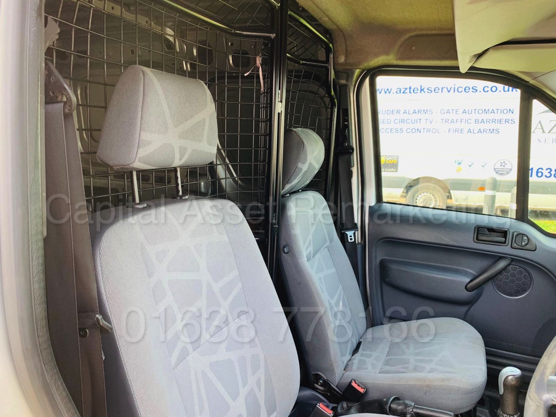 FORD TRANSIT CONNECT *TREND EDITION* (2010 - NEW MODEL) '1.8 TDCI - 90 BHP' **AIR CON** - Bild 13 aus 26