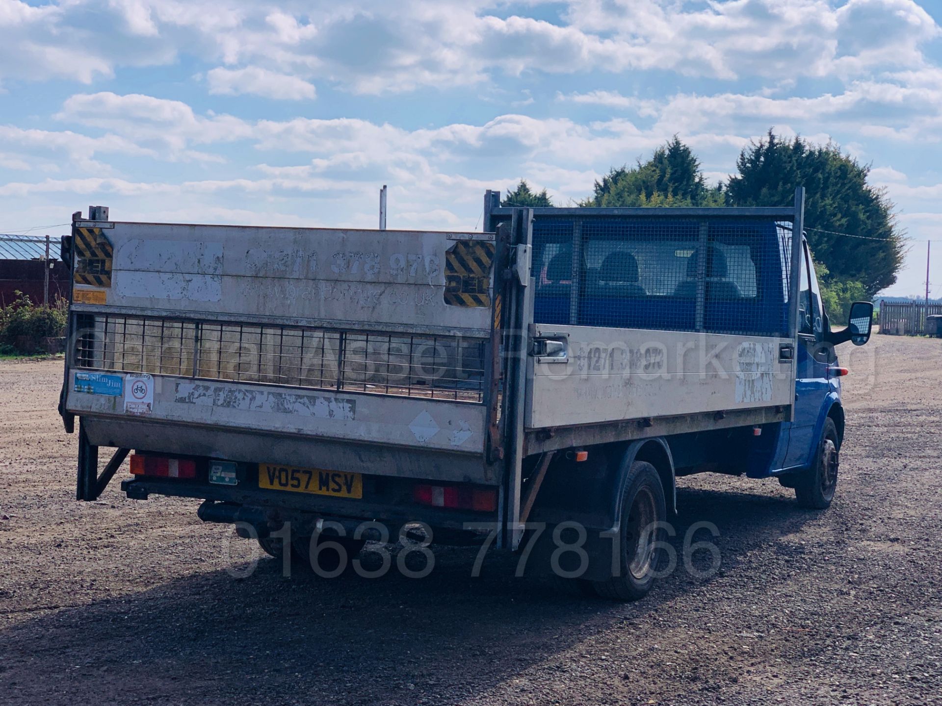 FORD TRANSIT T350L RWD *LWB - DROPSIDE TRUCK* (2008 MODEL) '2.4 TDCI- 115 BHP-6 SPEED' **TAIL-LIFT** - Image 11 of 31