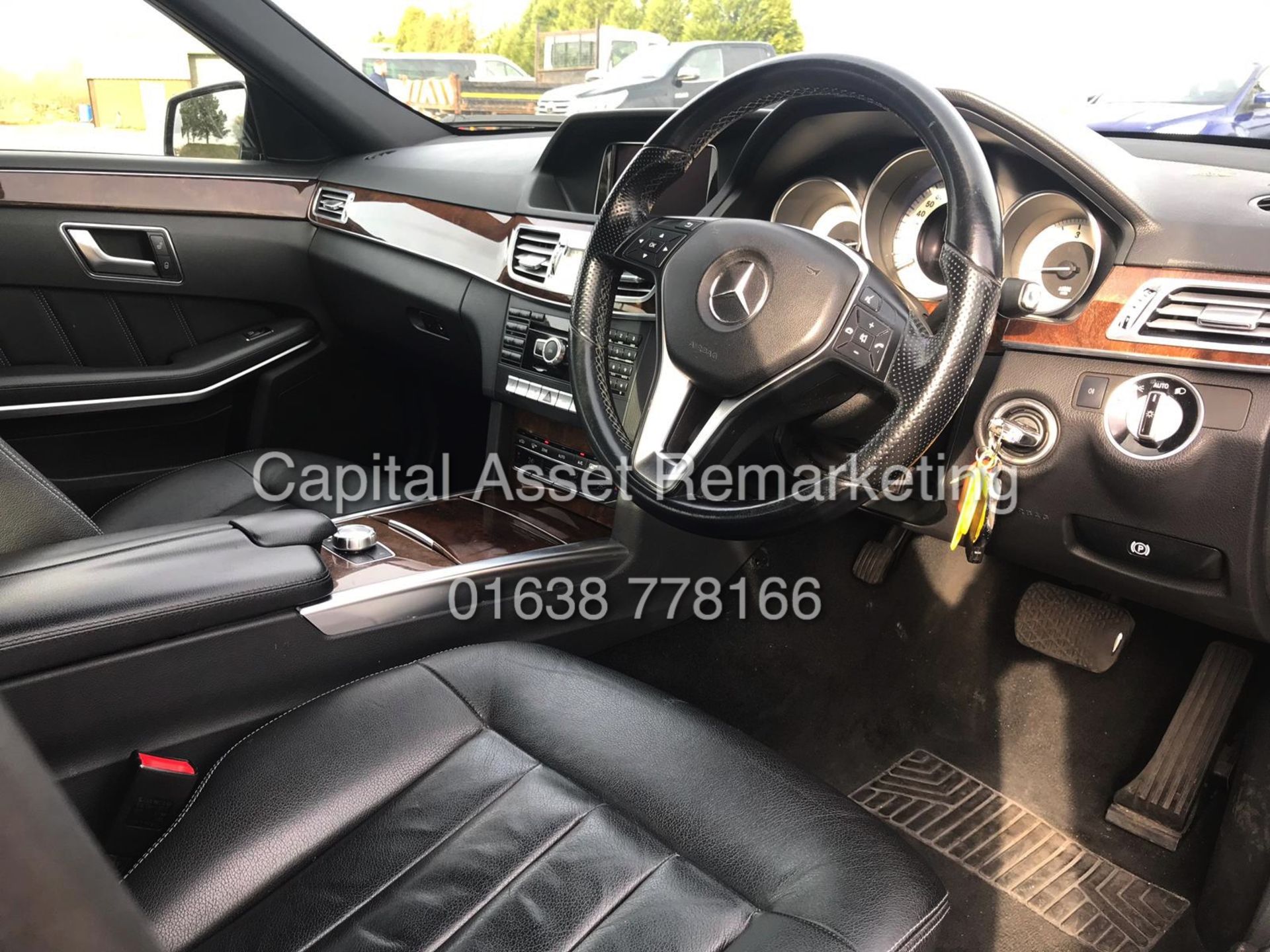 (ON SALE) MERCEDES E220d "SE" AUTO - NEW SHAPE - BLACK - 13 REG - MASSIVE SPEC - SAT NAV - LEATHER - Bild 14 aus 17