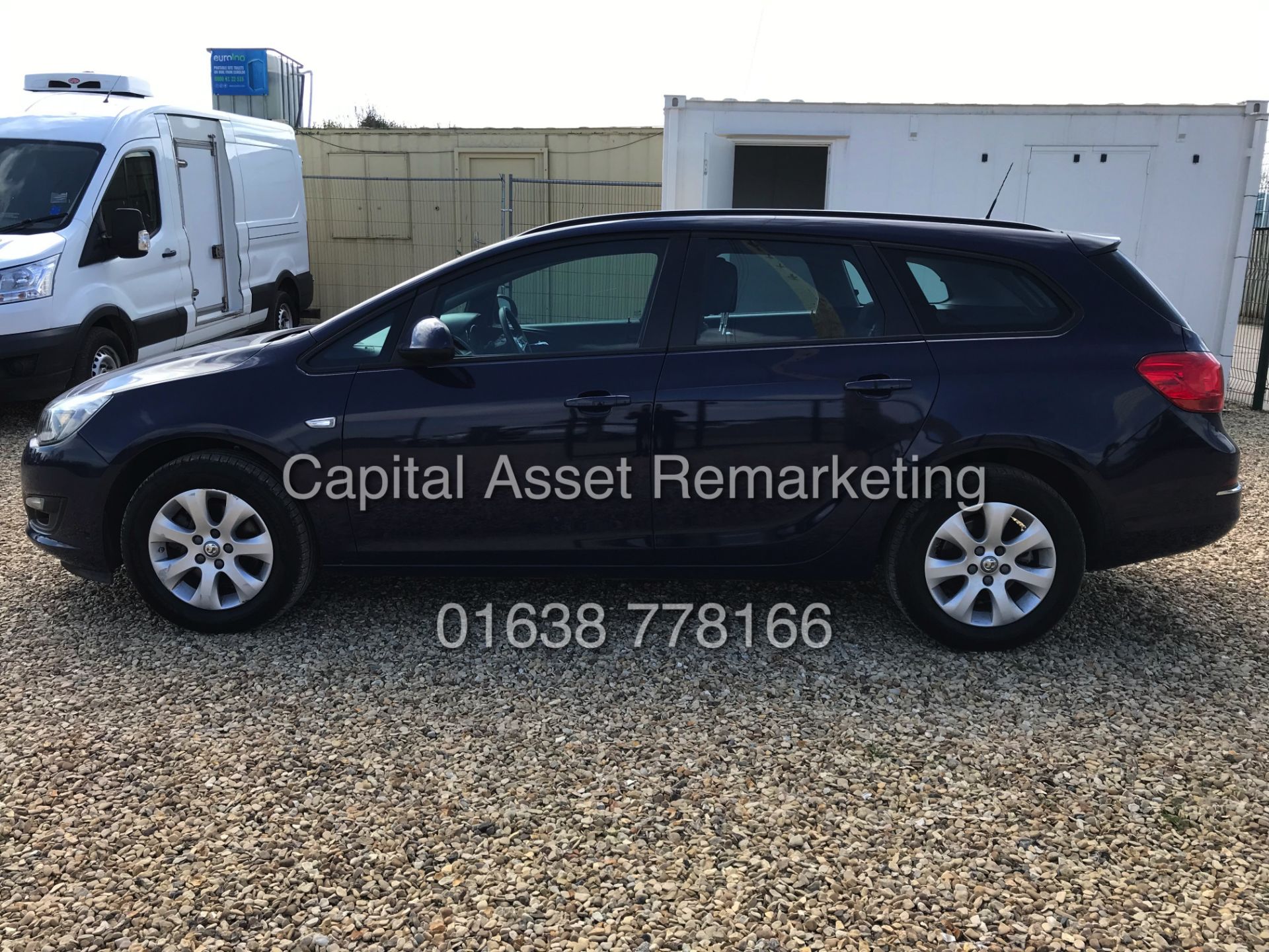 (ON SALE) VAUXHALL ASTRA 1.6CDTI "DESIGN" ESTATE (2015 MODEL) 1 OWNER FSH - AIR CON - CRUISE - Image 8 of 13