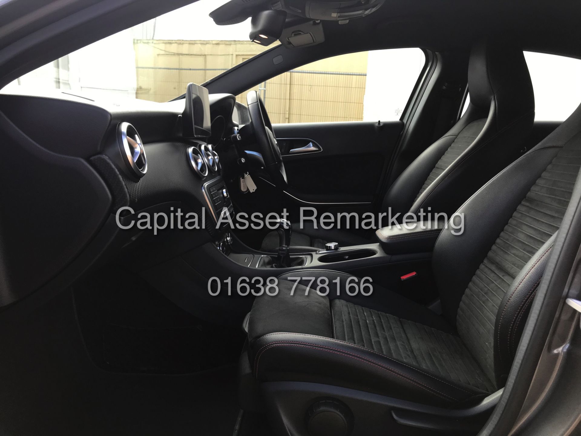 (ON SALE) MERCEDES A180d "AMG LINE - EXECUTIVE" (2017 MODEL) - LEATHER -SAT NAV -REVERSING CAMERA - Image 13 of 25